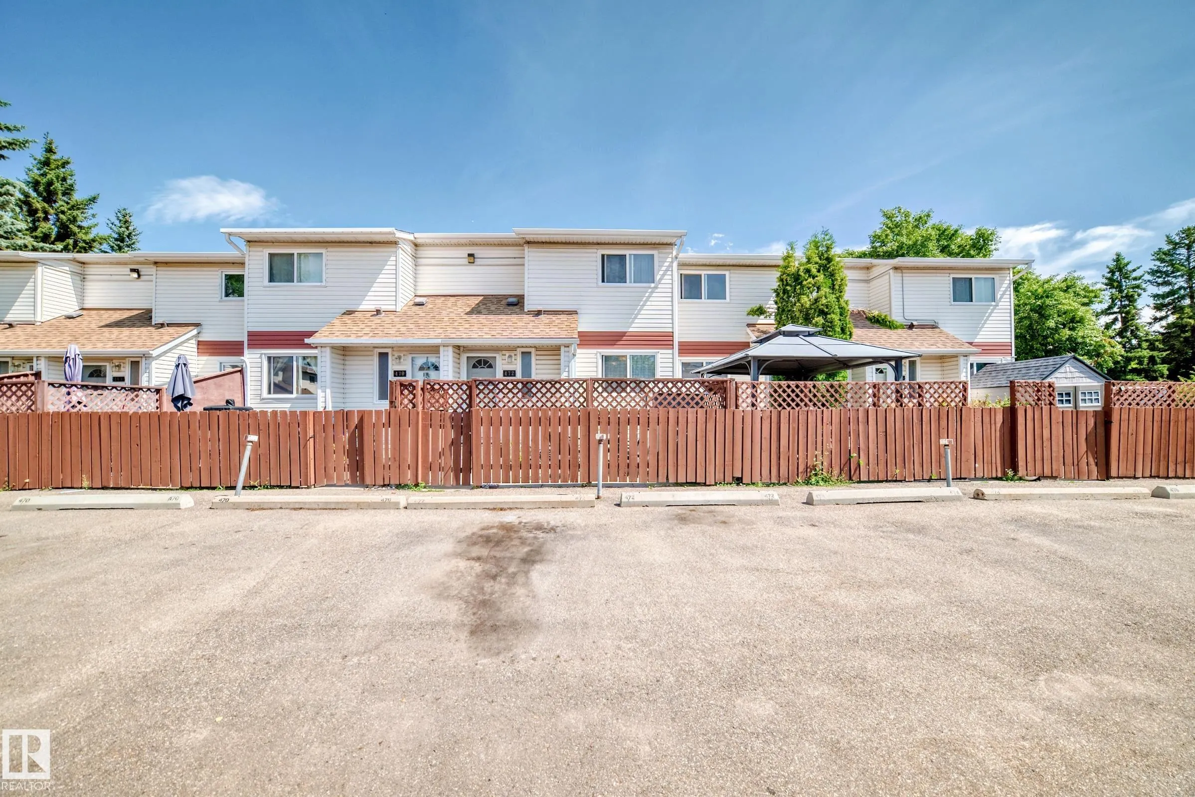 472 CLAREVIEW Road