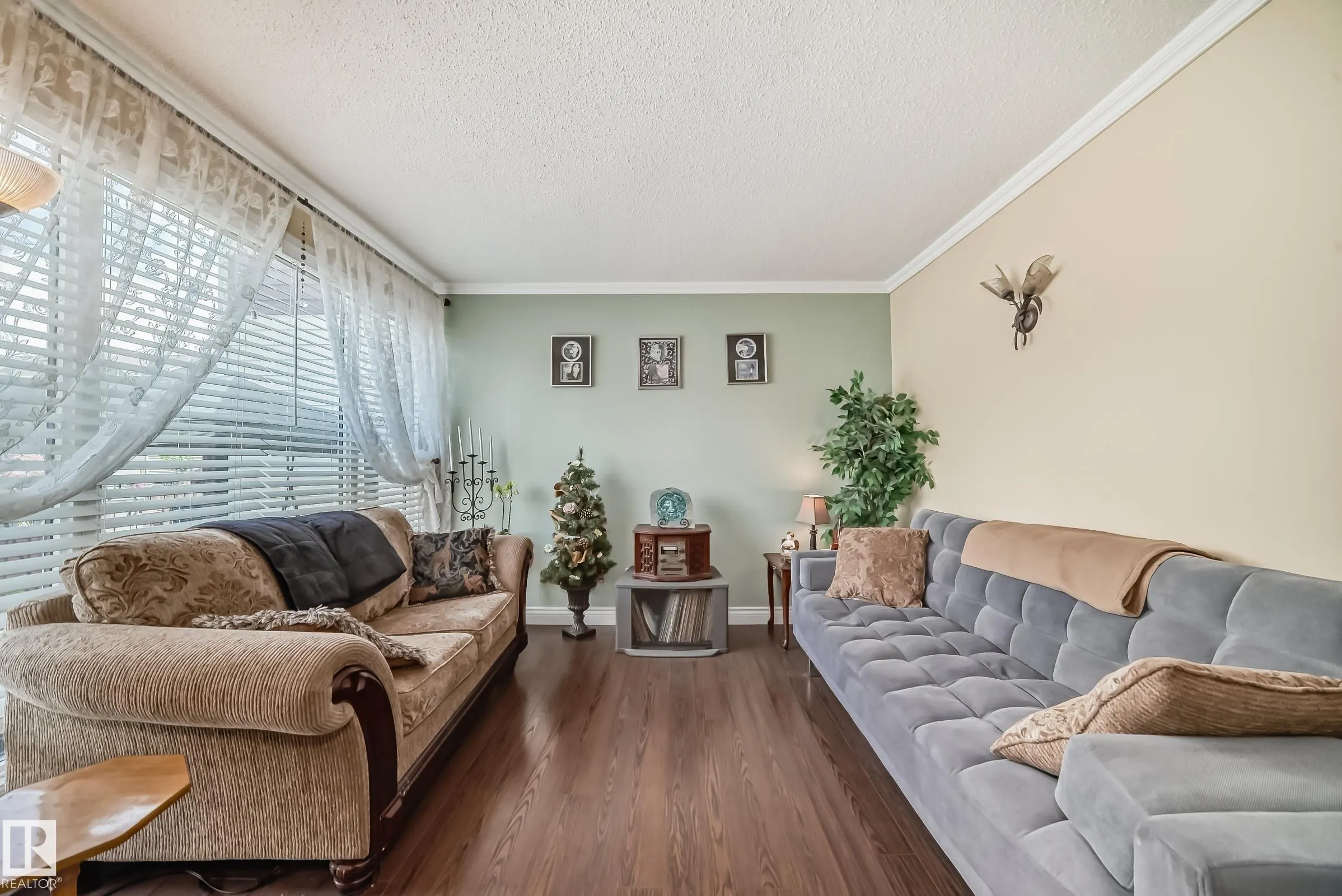 472 CLAREVIEW Road