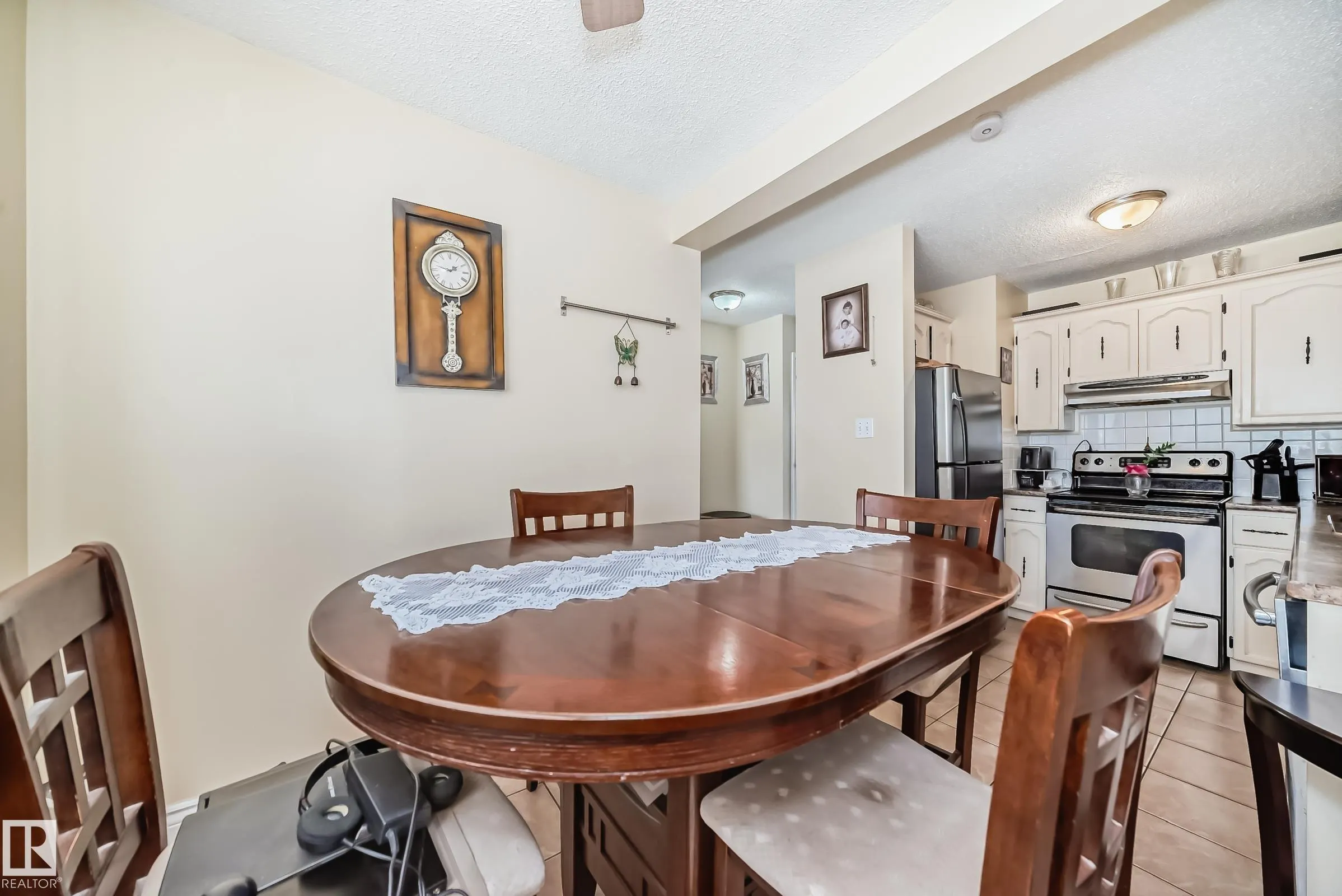 472 CLAREVIEW Road