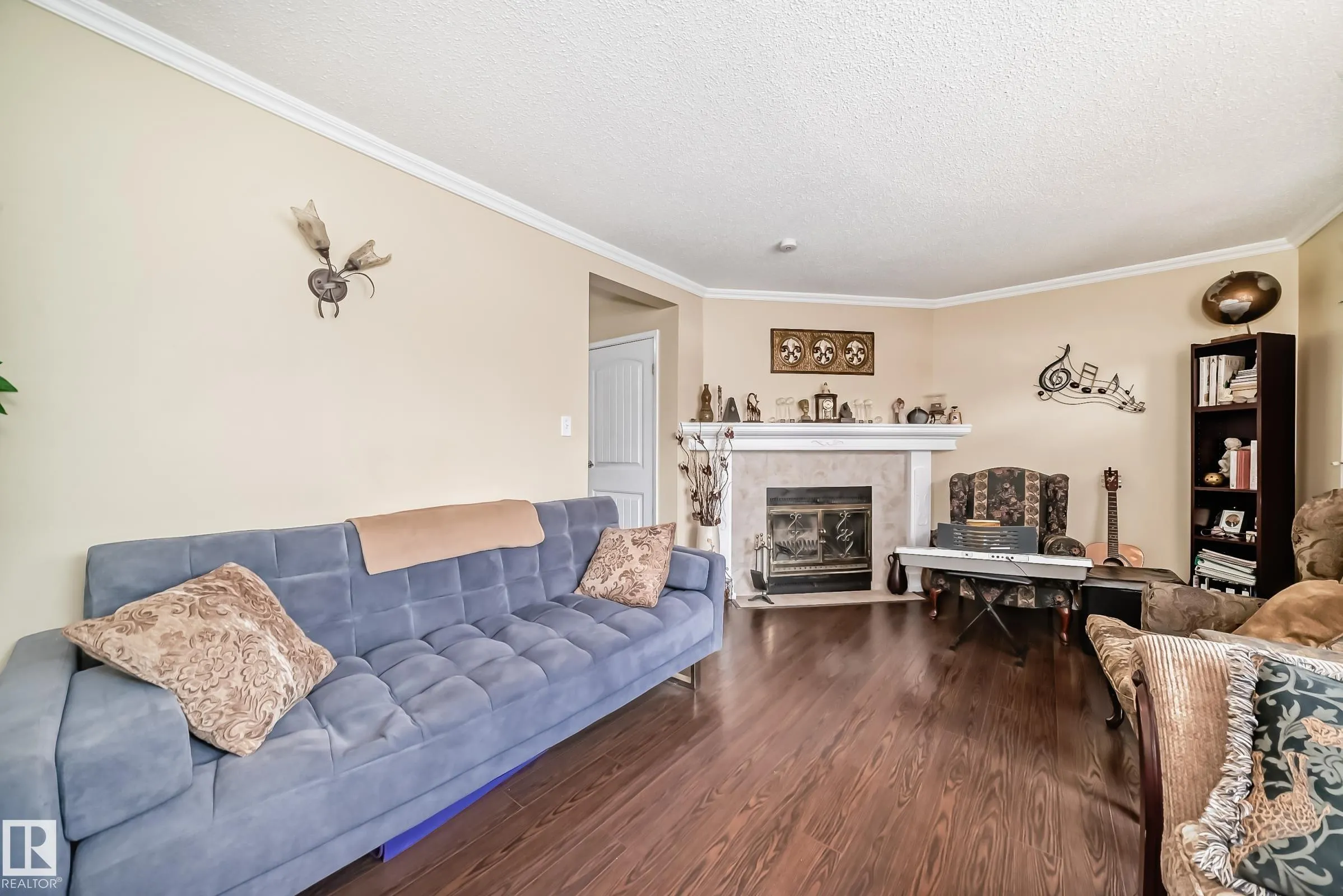 472 CLAREVIEW Road
