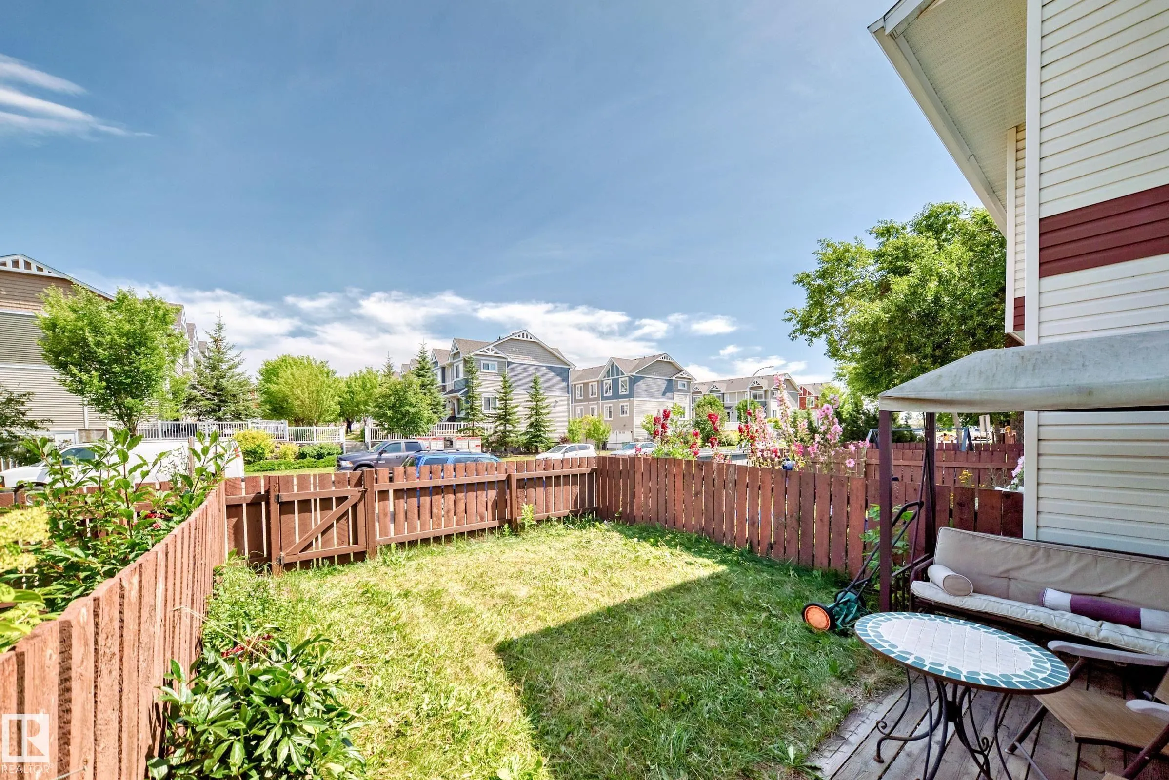 472 CLAREVIEW Road
