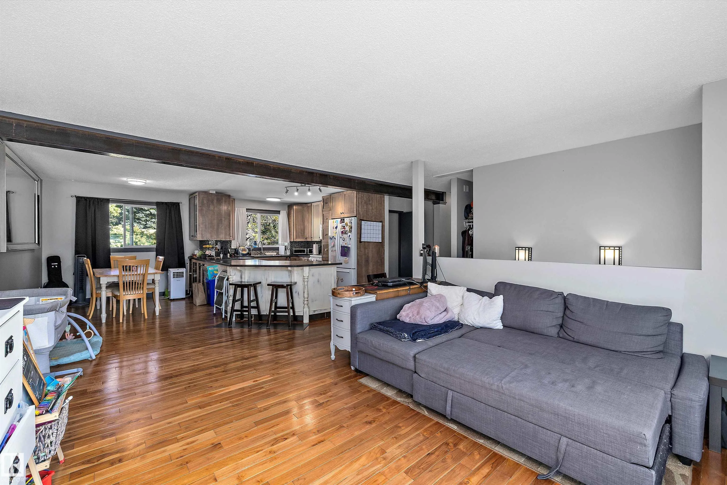 14 FALLHAVEN Place