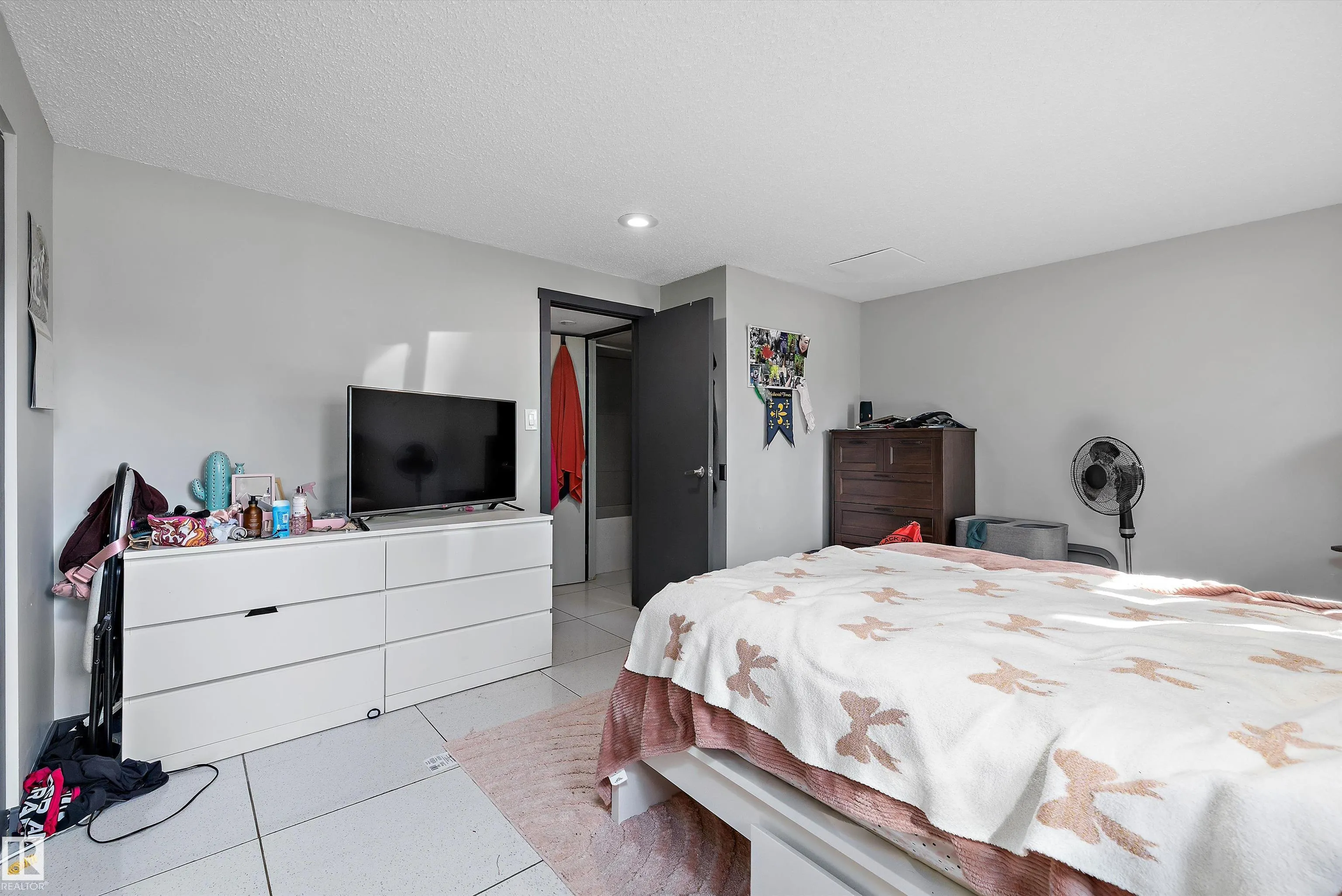 14 FALLHAVEN Place