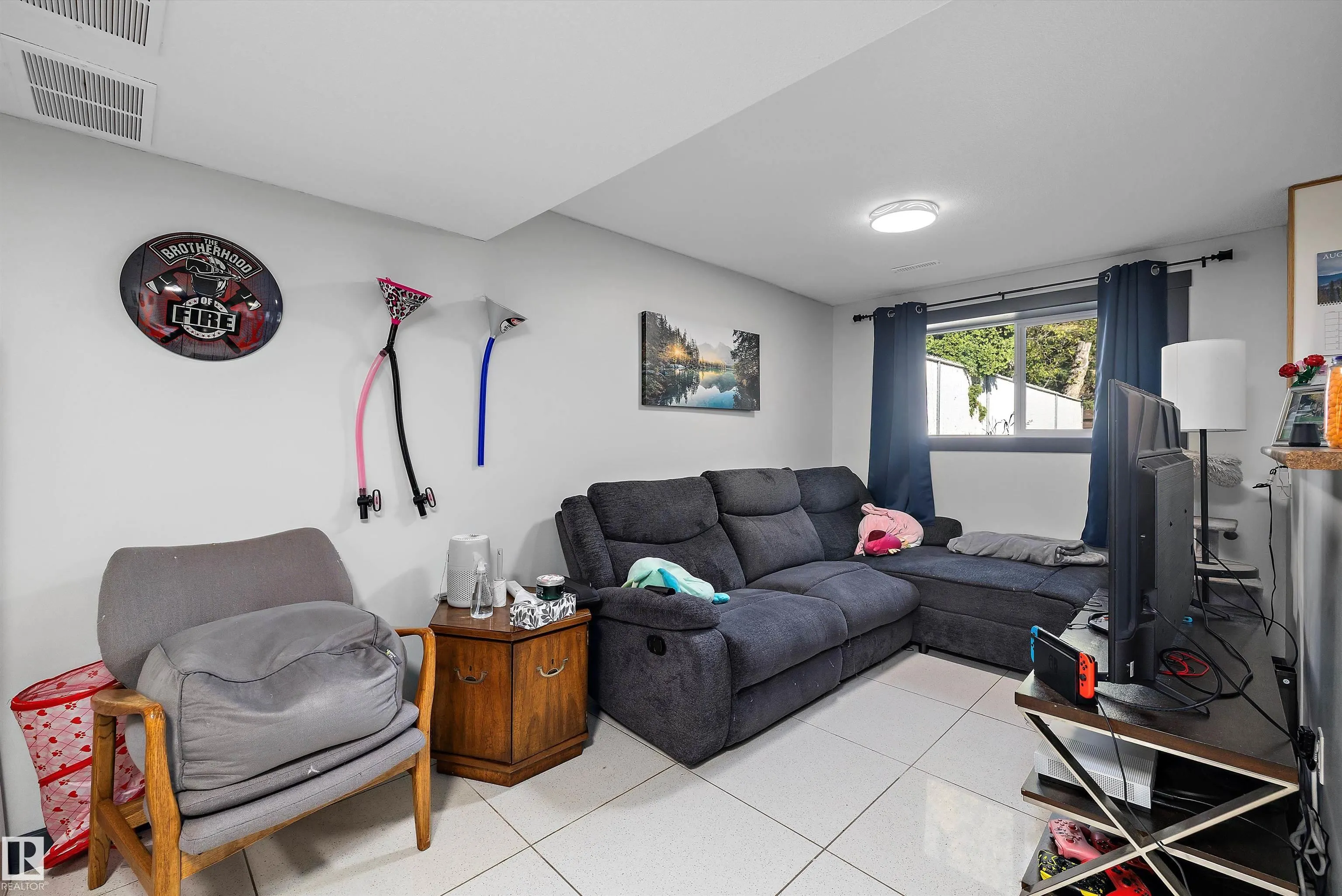 14 FALLHAVEN Place