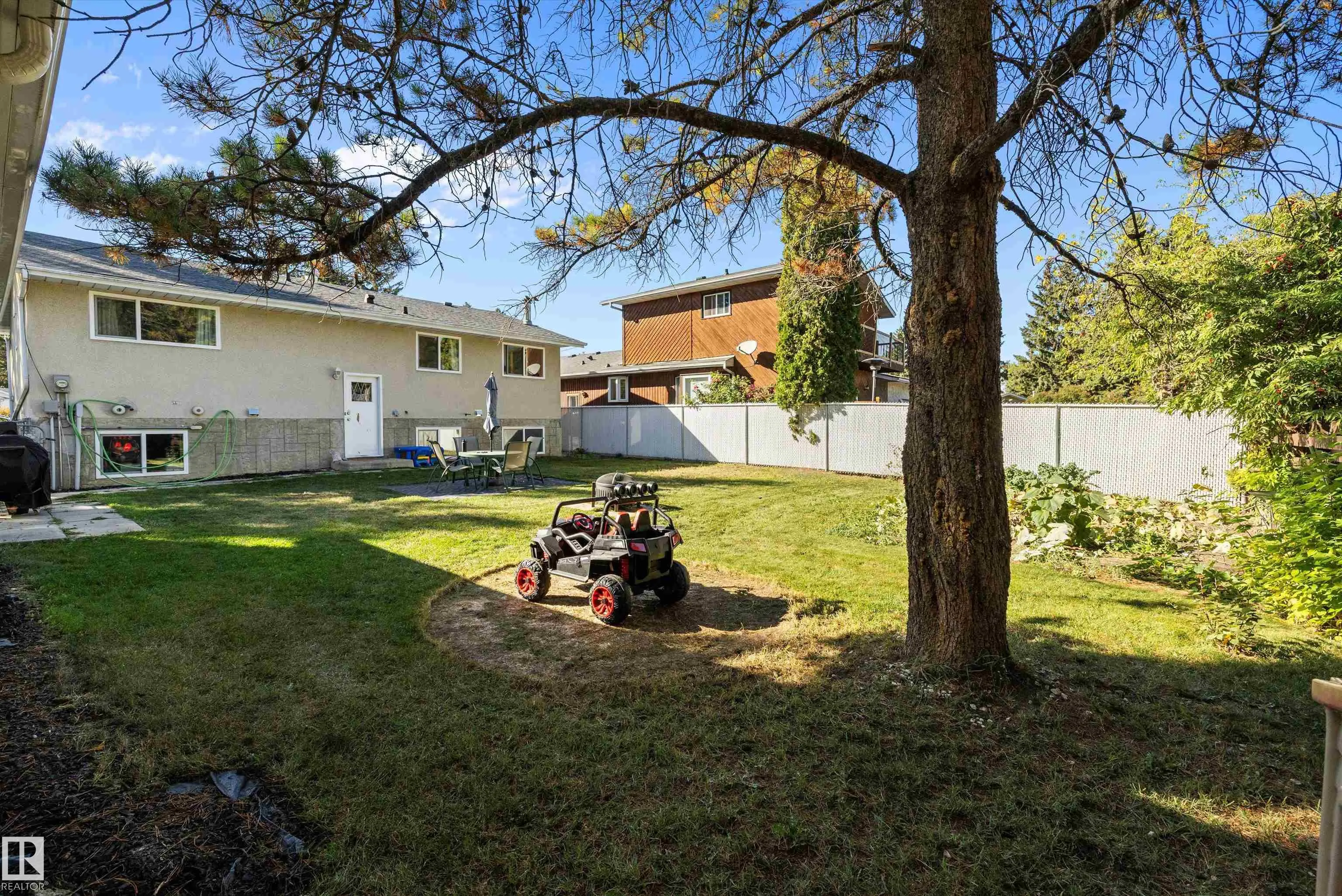 14 FALLHAVEN Place