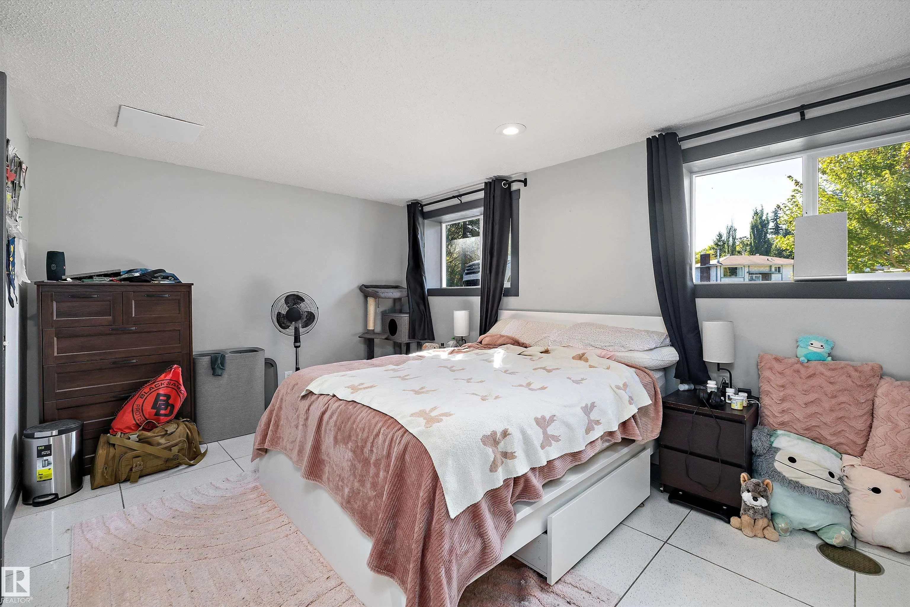 14 FALLHAVEN Place