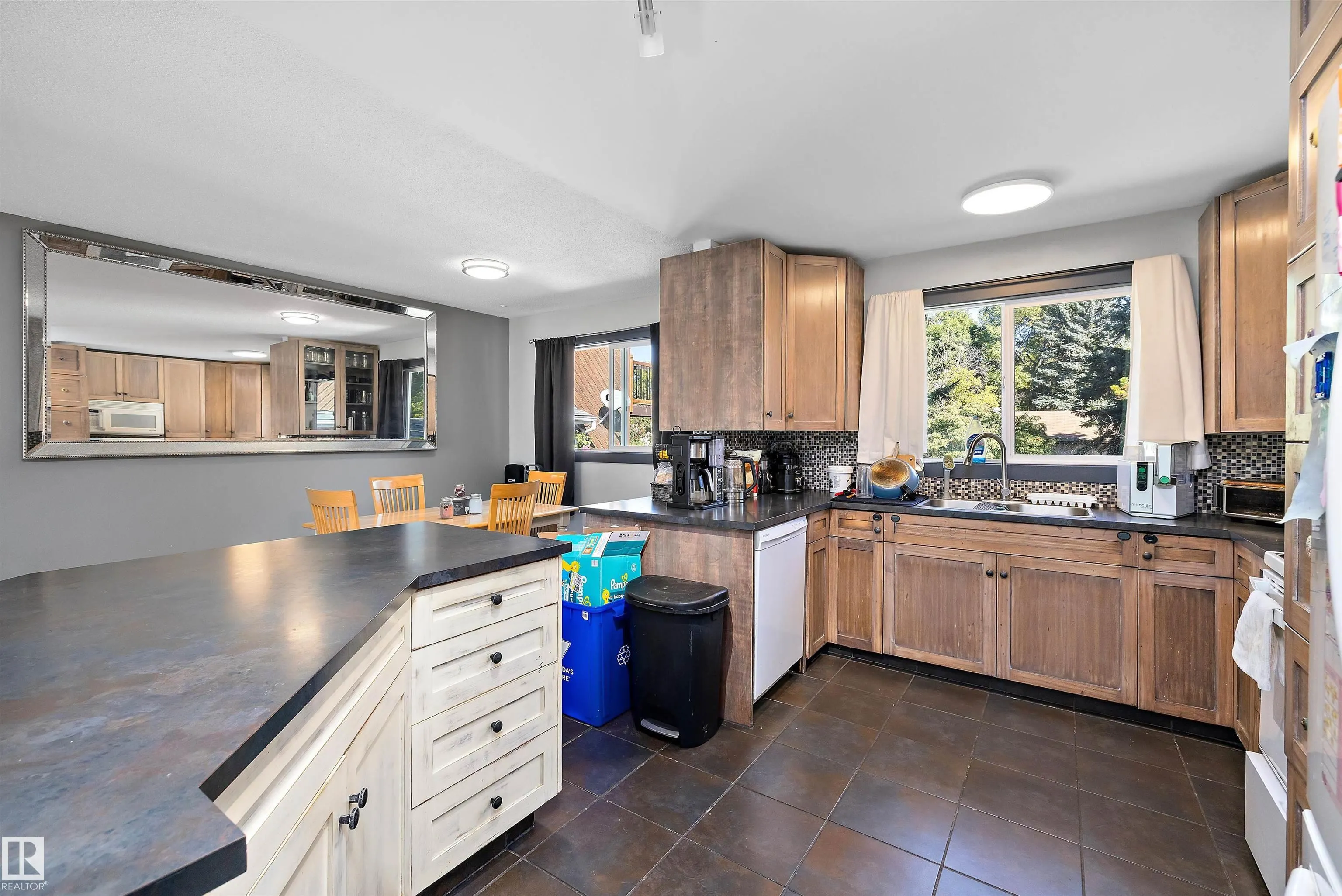 14 FALLHAVEN Place