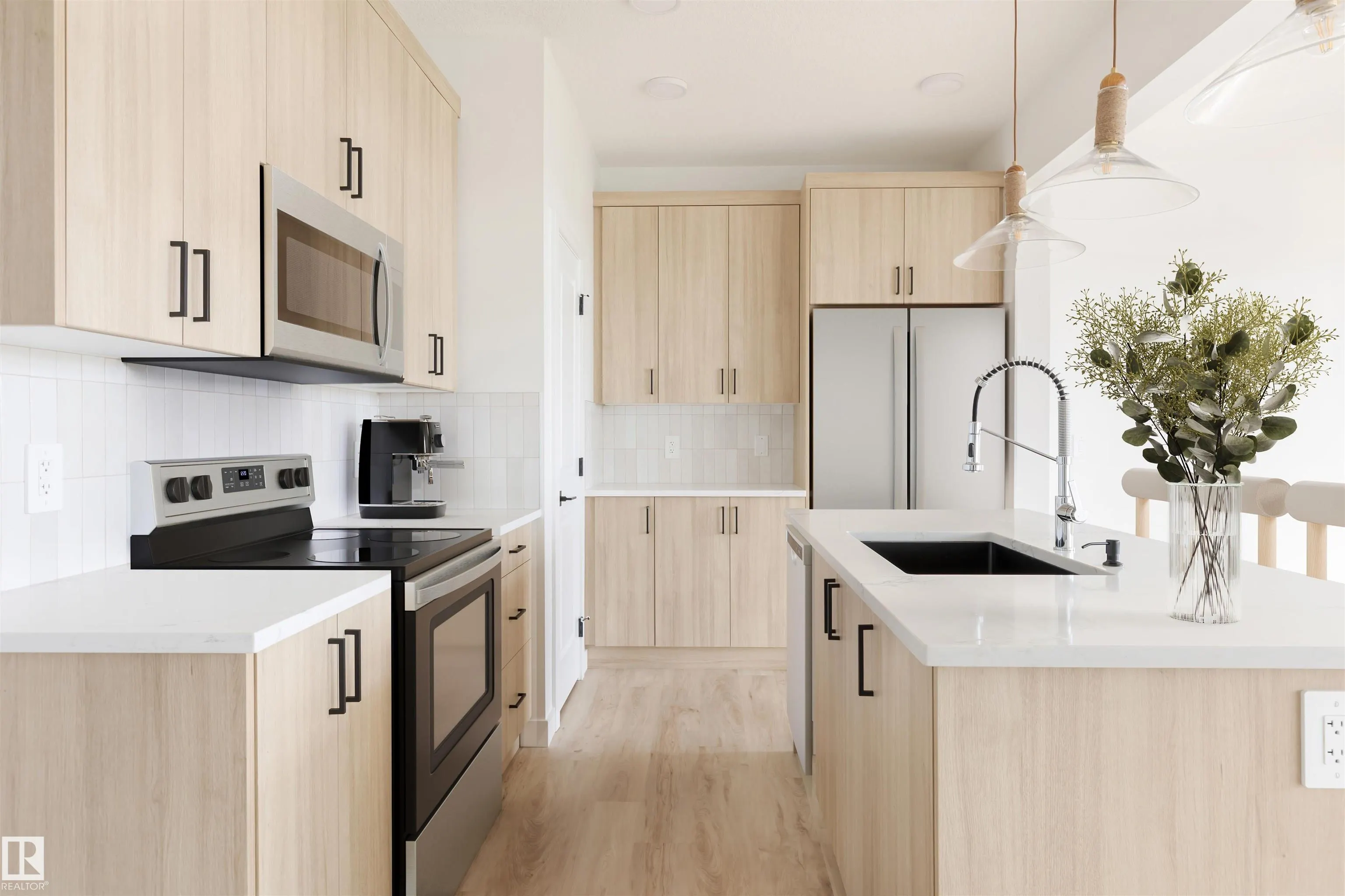 25 Chartres Close