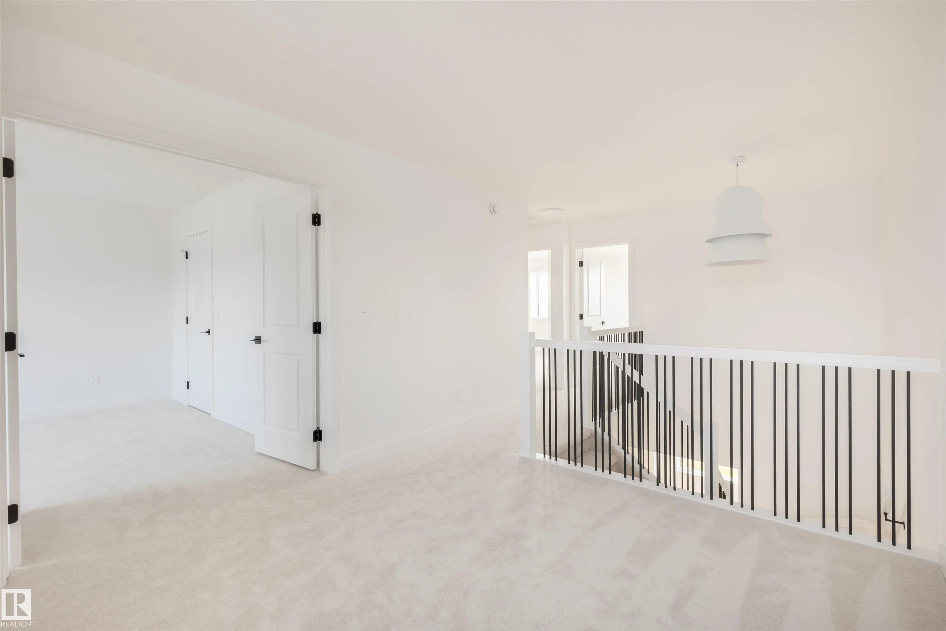 25 Chartres Close