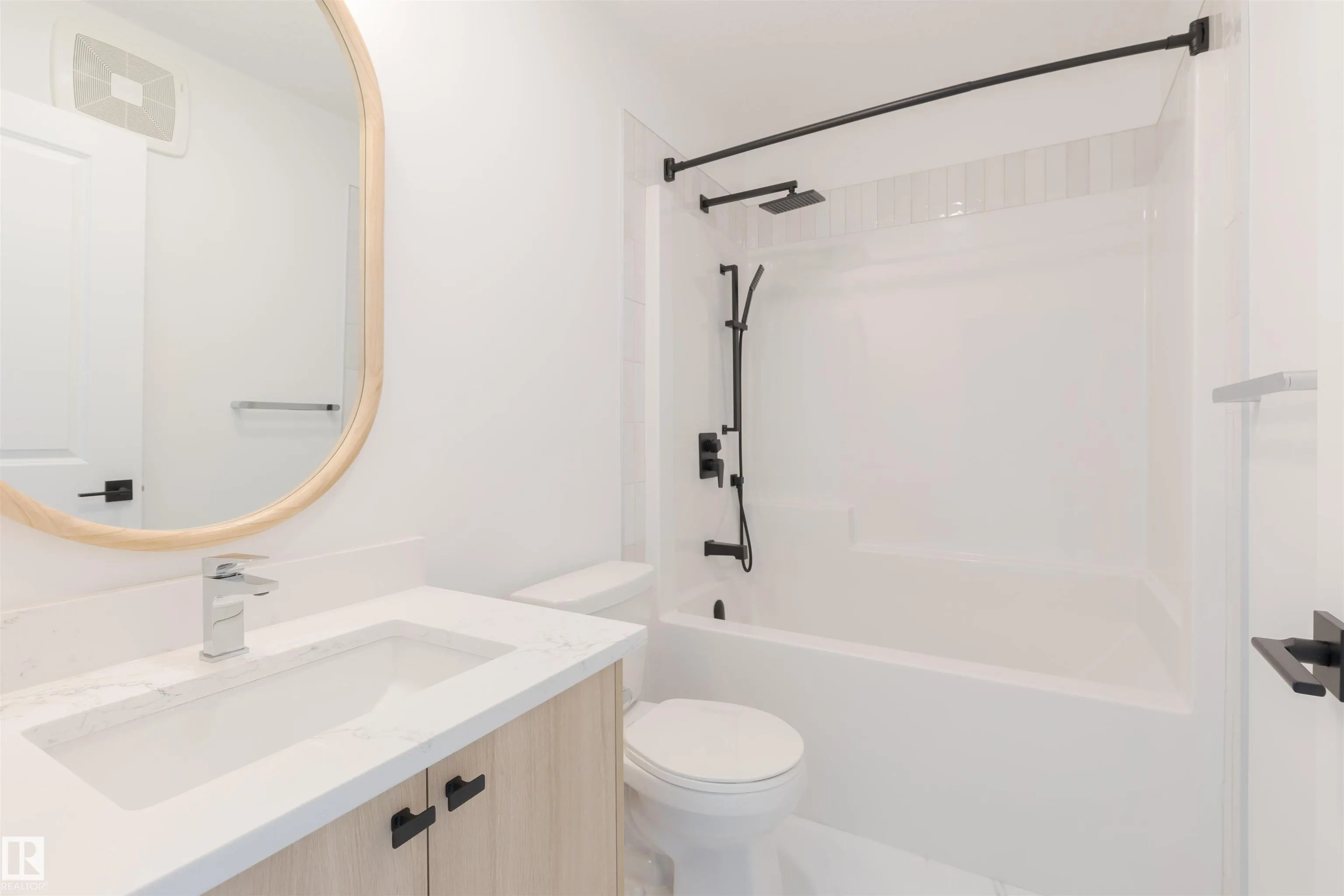 25 Chartres Close