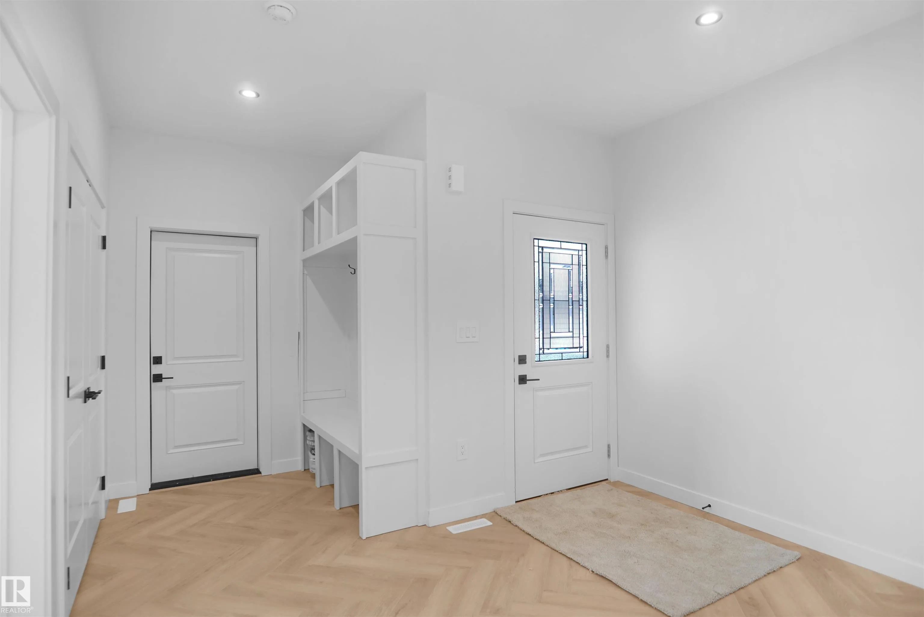 53 MEADOWGROVE LANE