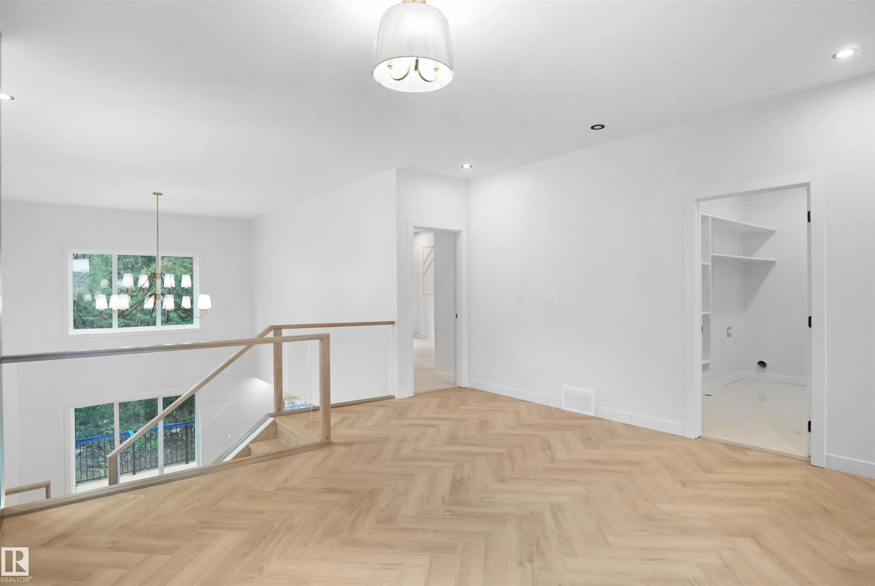 53 MEADOWGROVE LANE