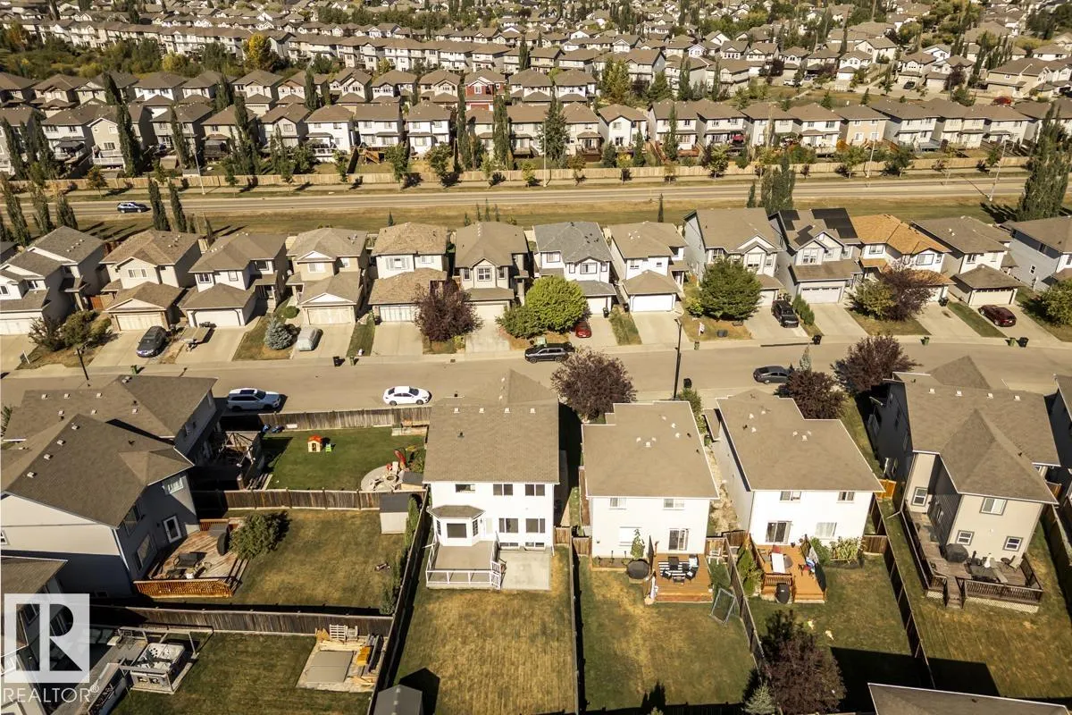 1794 HAMMOND Crescent