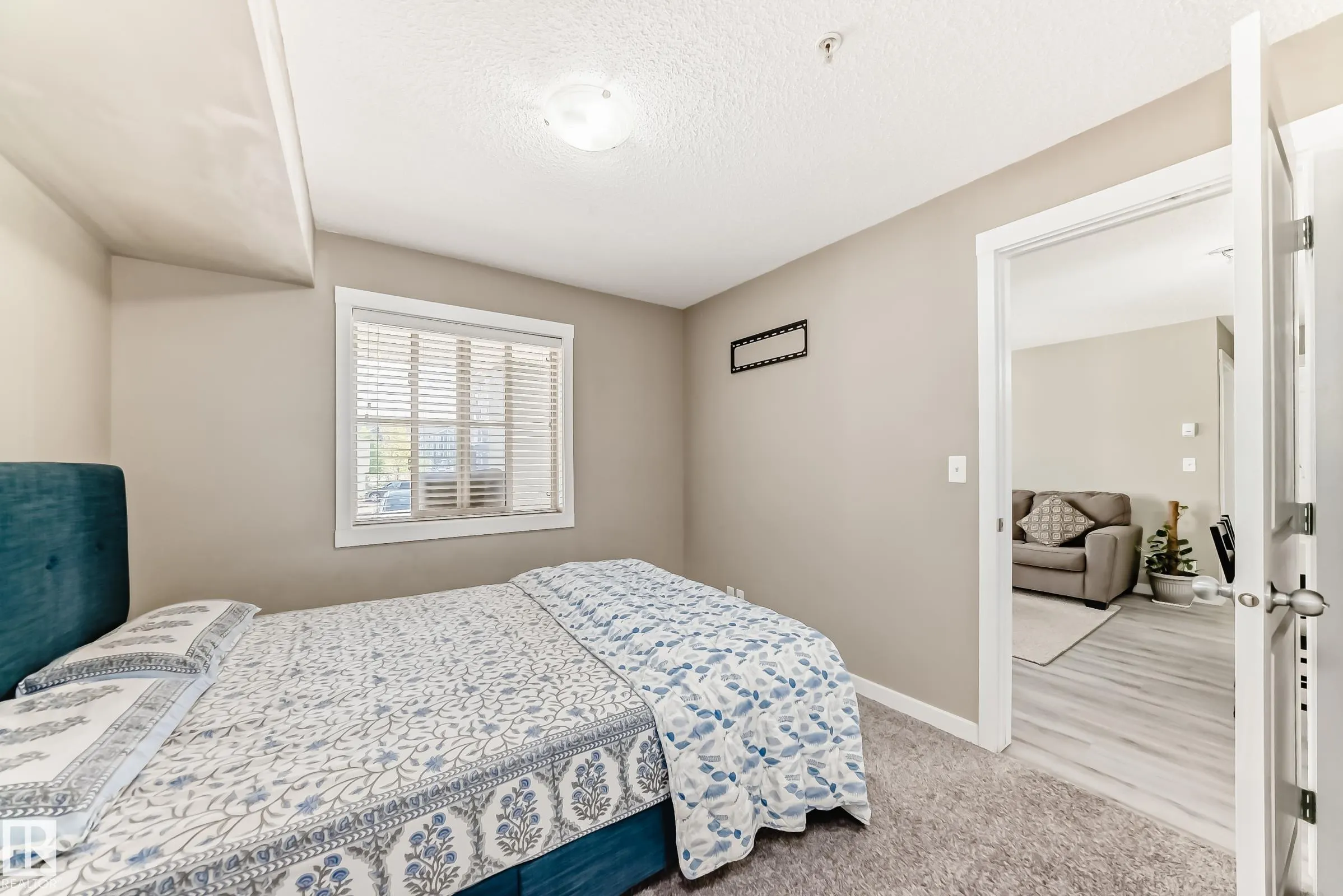 5804 Mullen Place