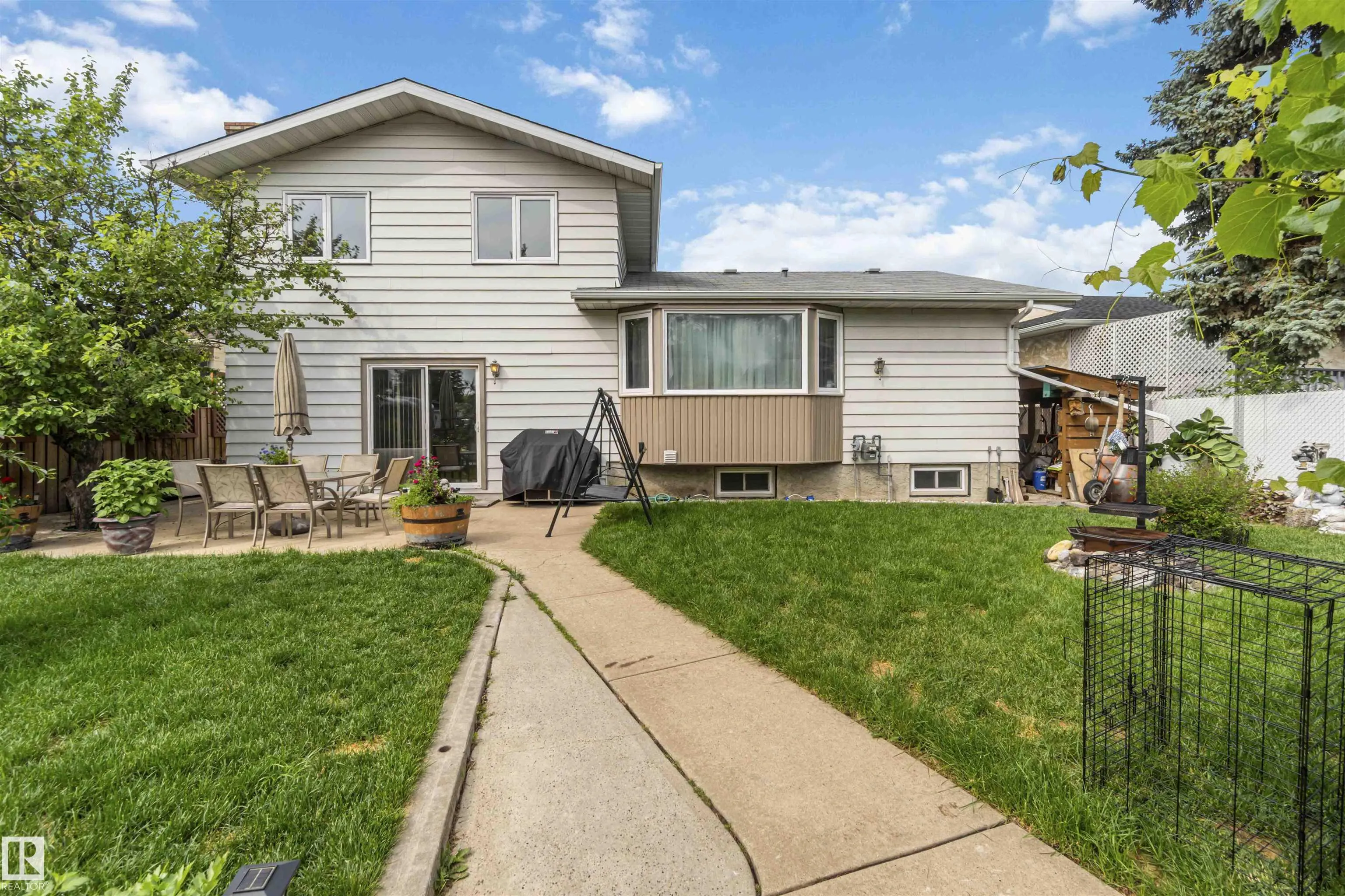 1412 KNOTTWOOD Road