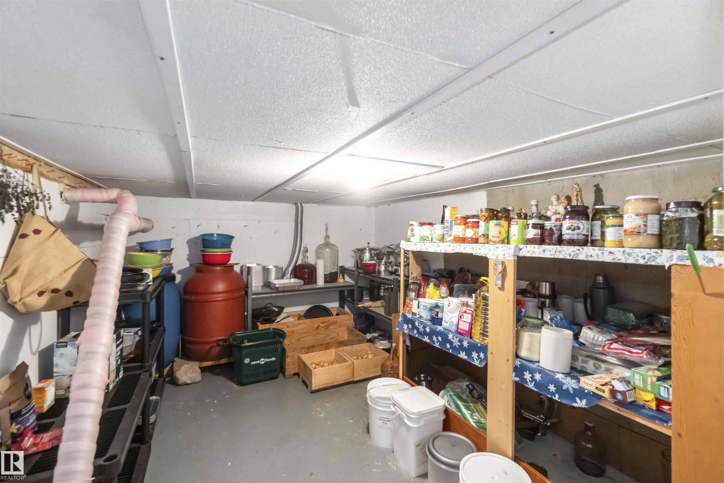 1412 KNOTTWOOD Road