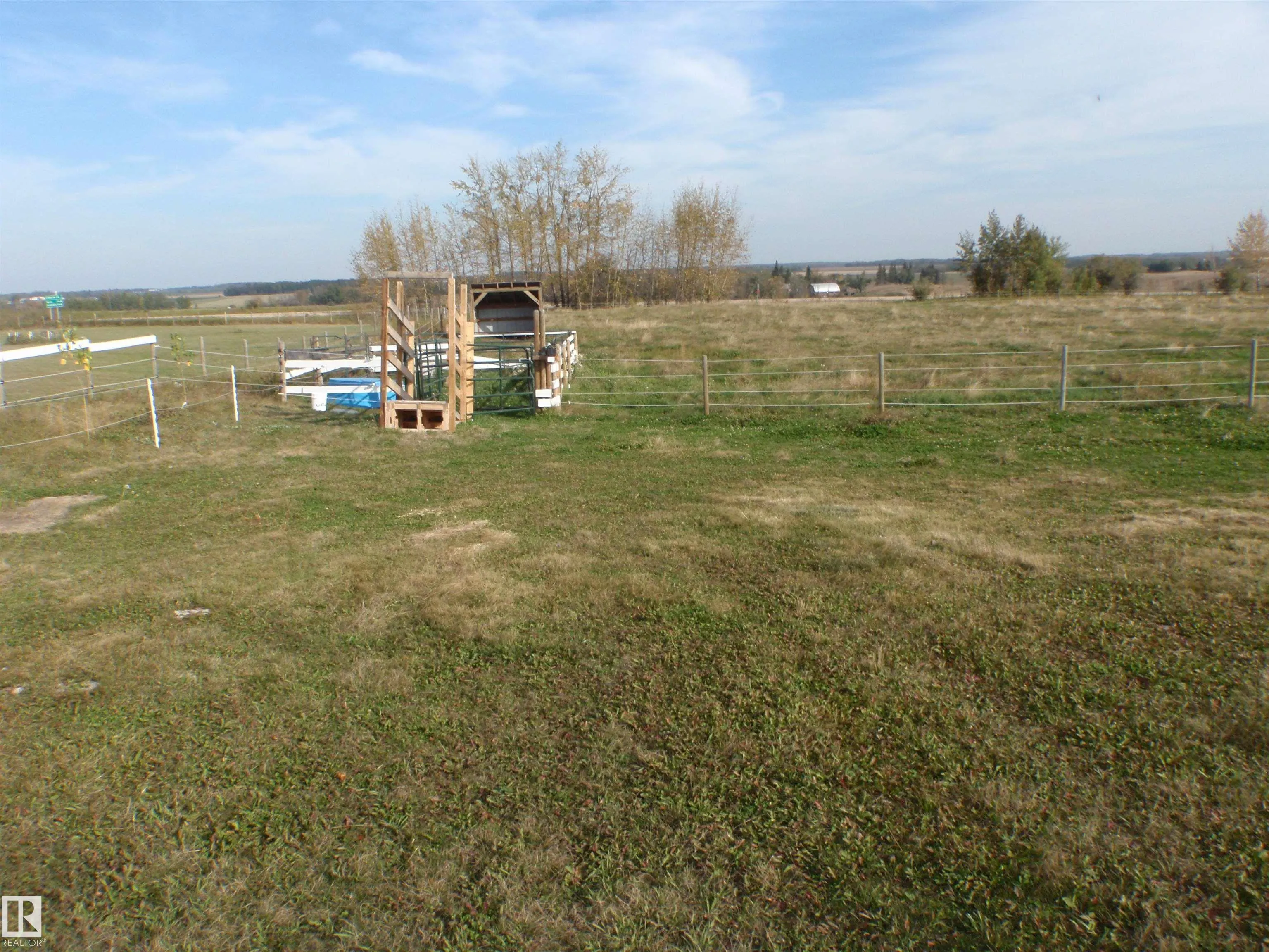 230 59518 Rge Rd 55