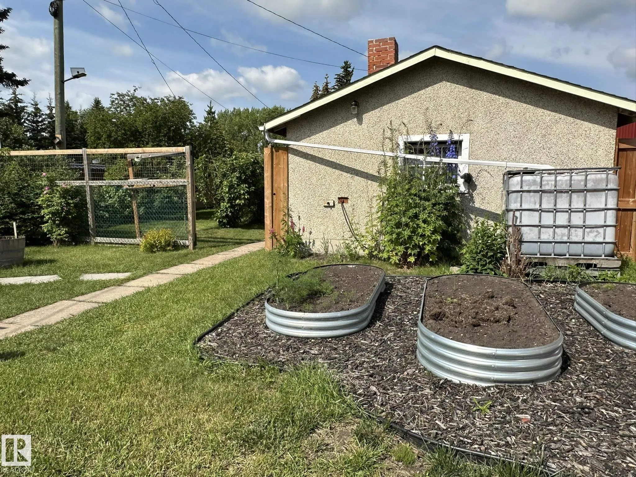 4609 East Railway Drive