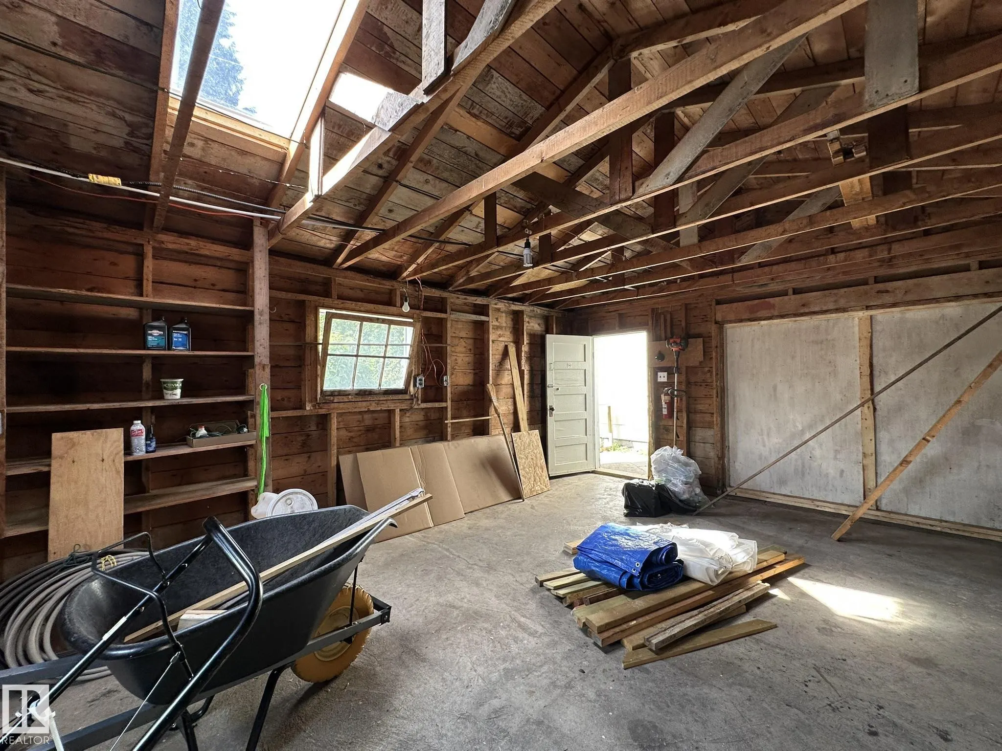 4609 East Railway Drive