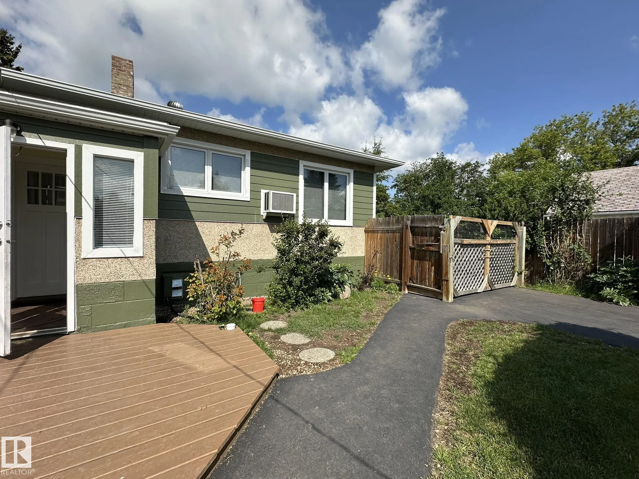 4609 East Railway Drive