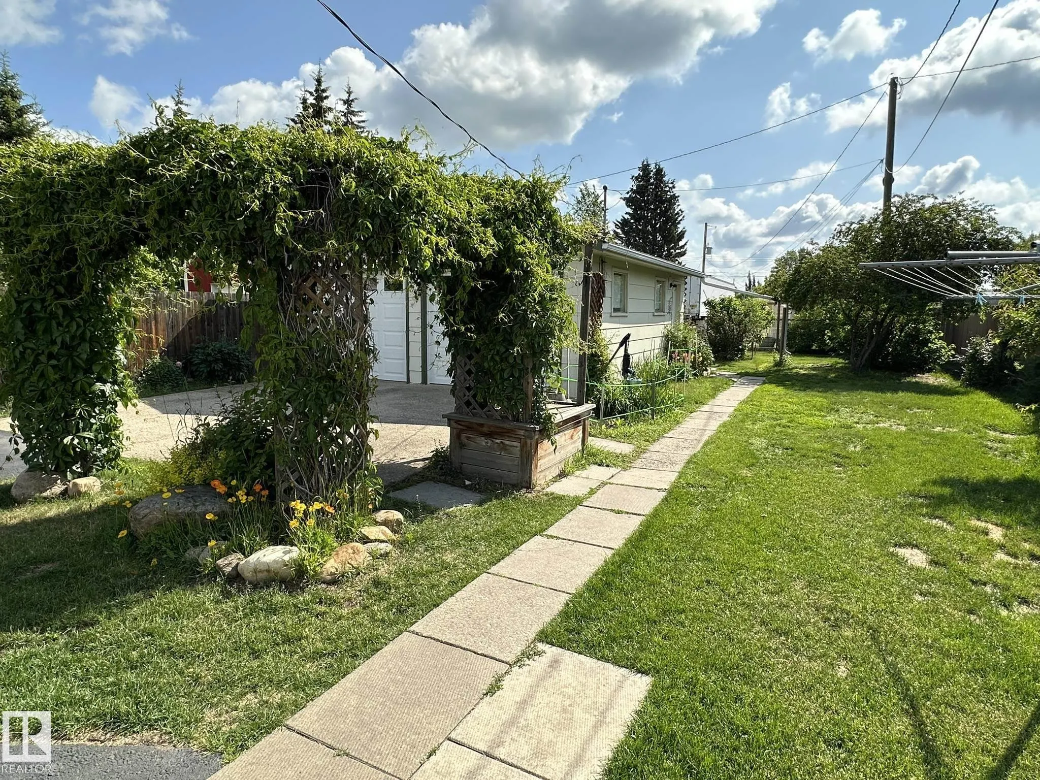 4609 East Railway Drive