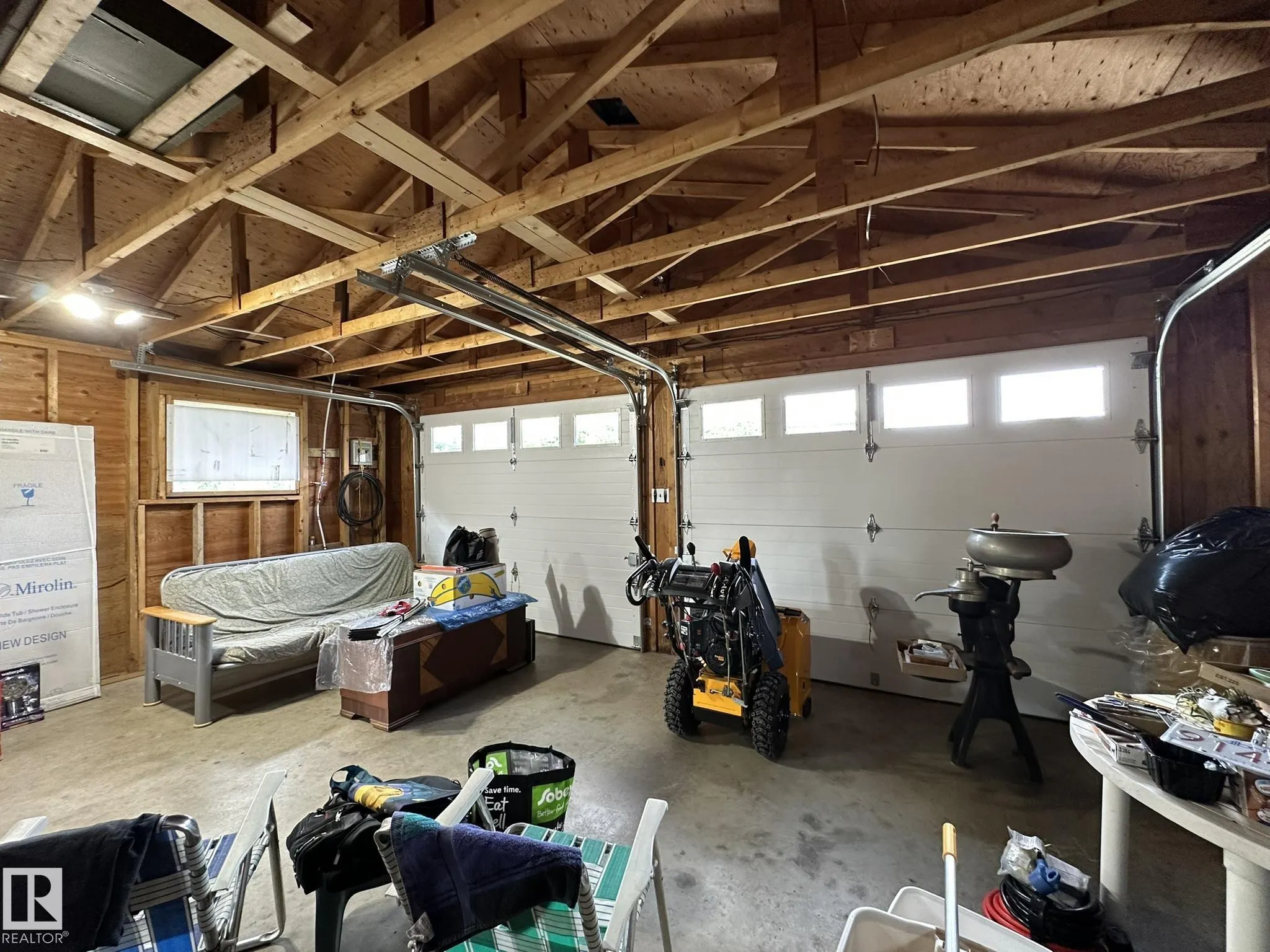 4609 East Railway Drive
