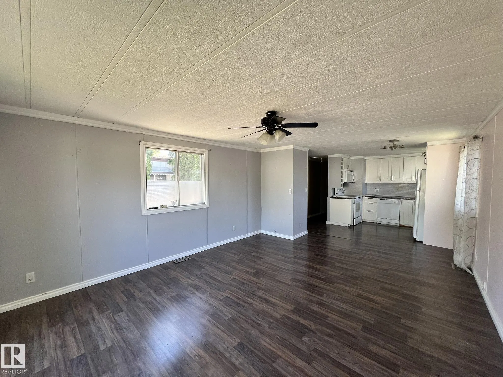 7 Hillcrest Drive