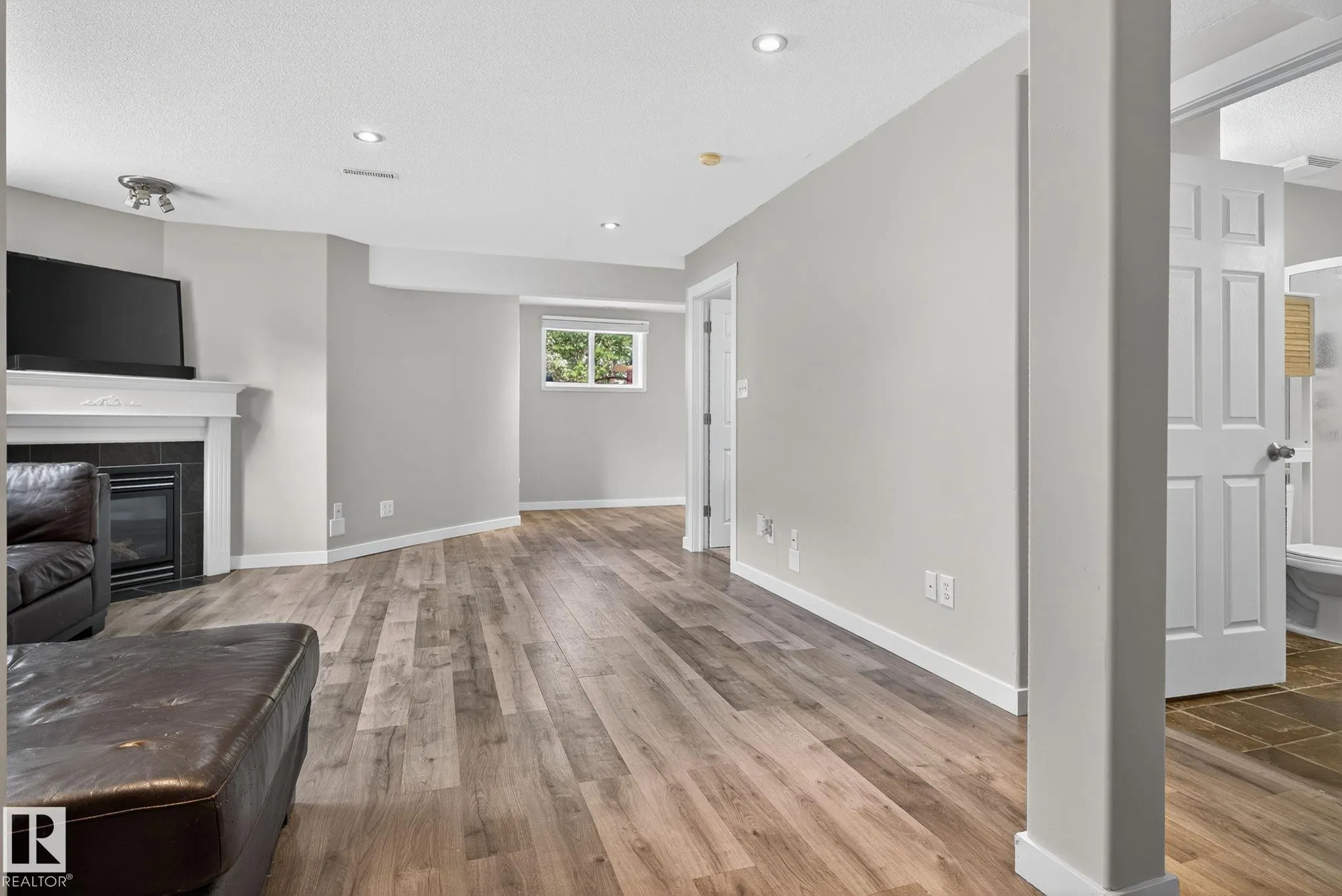 13 ORCHID Crescent