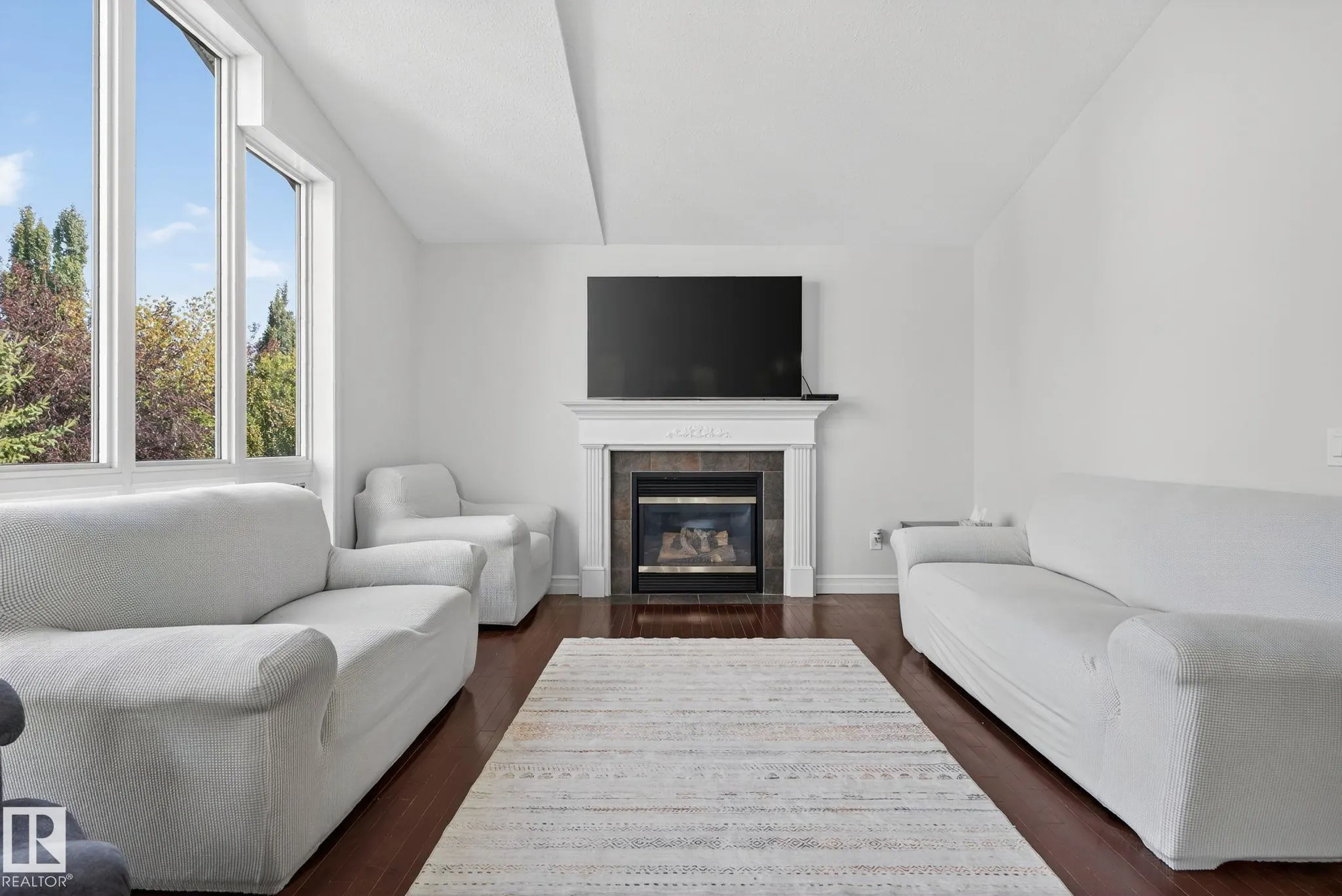 13 ORCHID Crescent