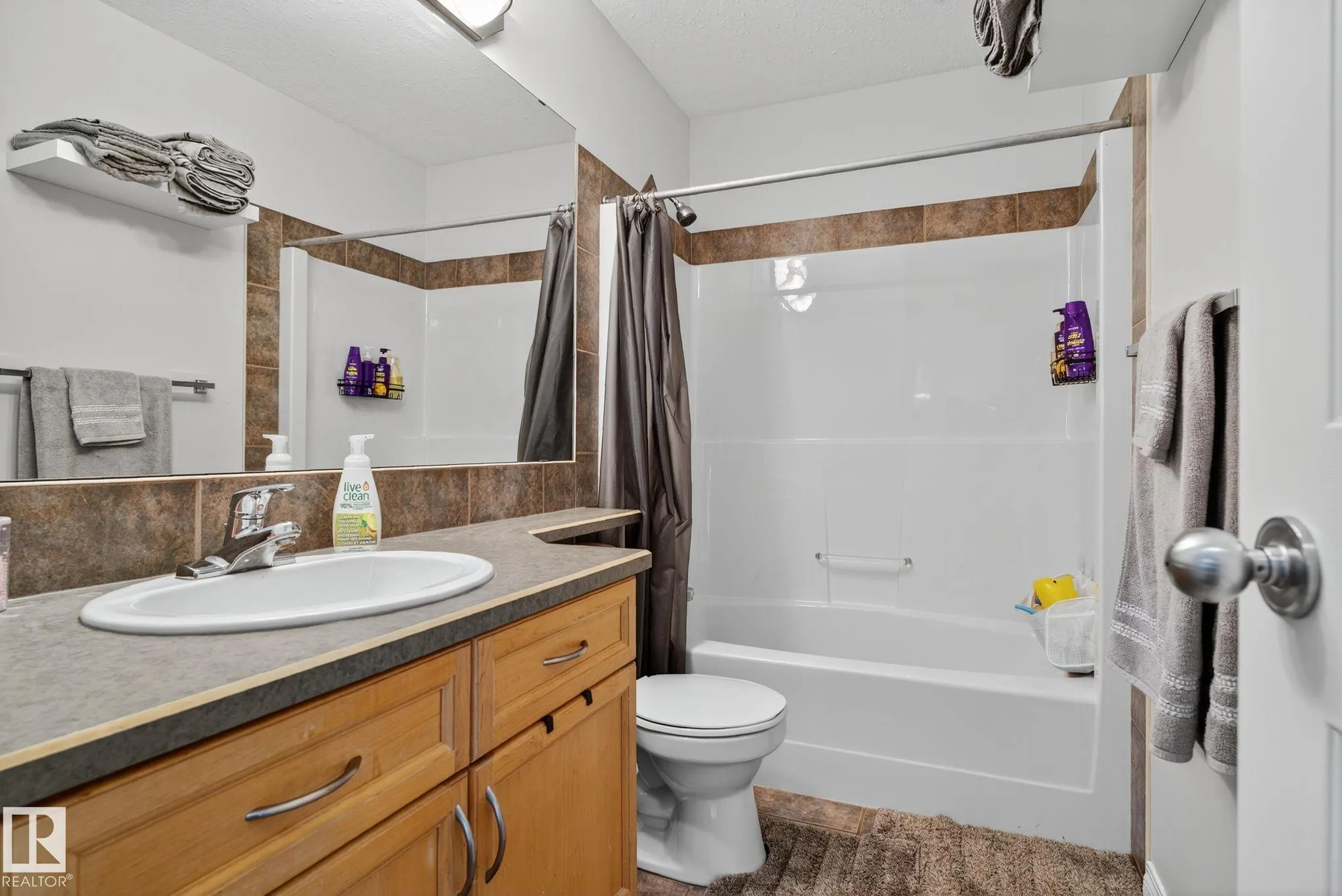 13 ORCHID Crescent