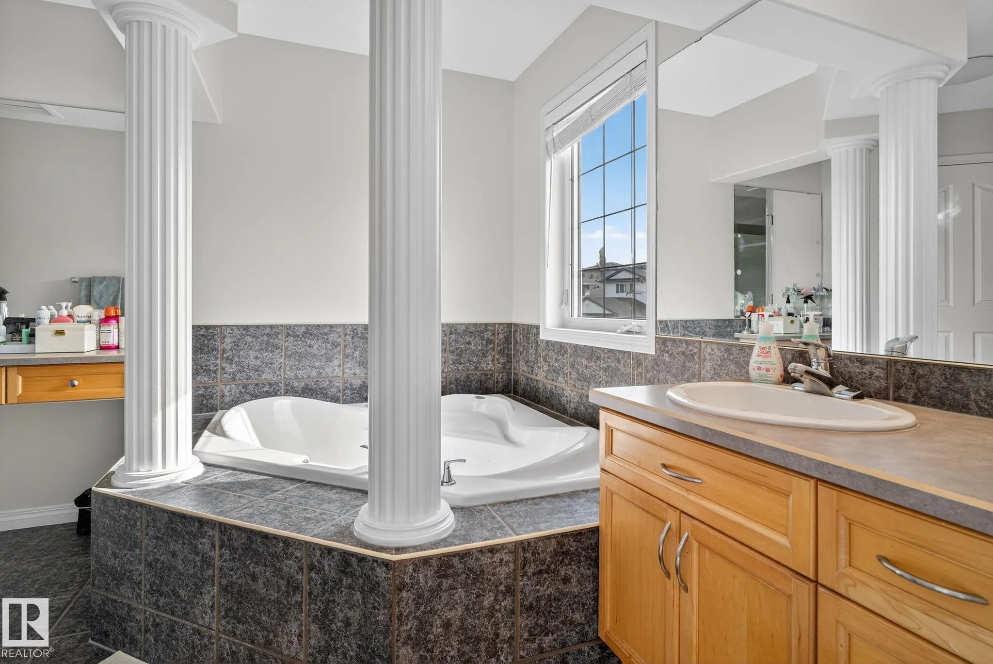 13 ORCHID Crescent