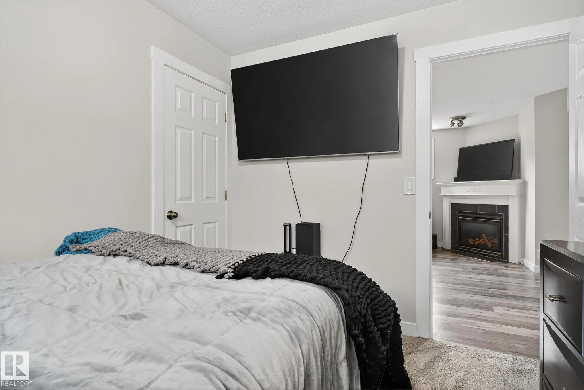 13 ORCHID Crescent