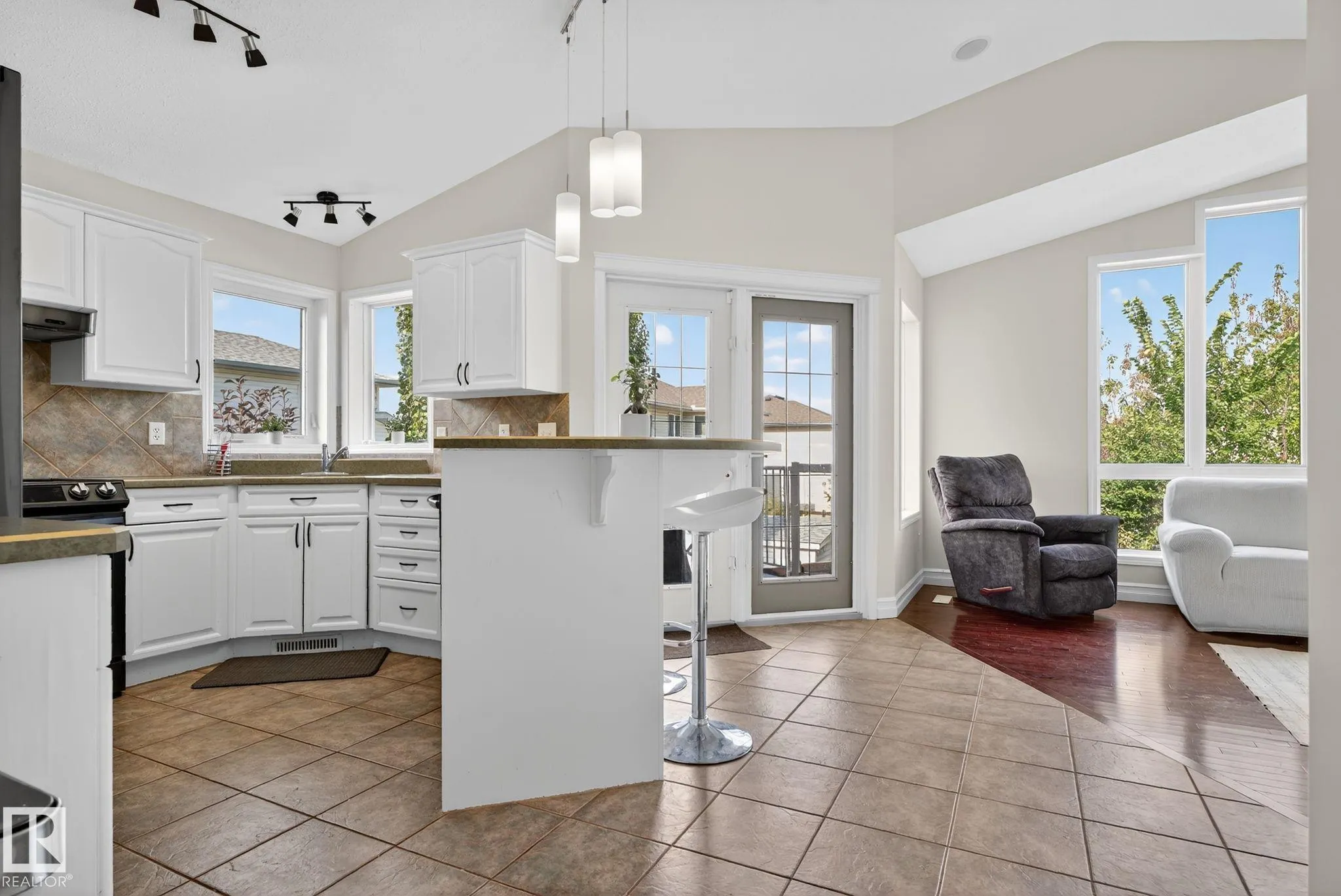 13 ORCHID Crescent