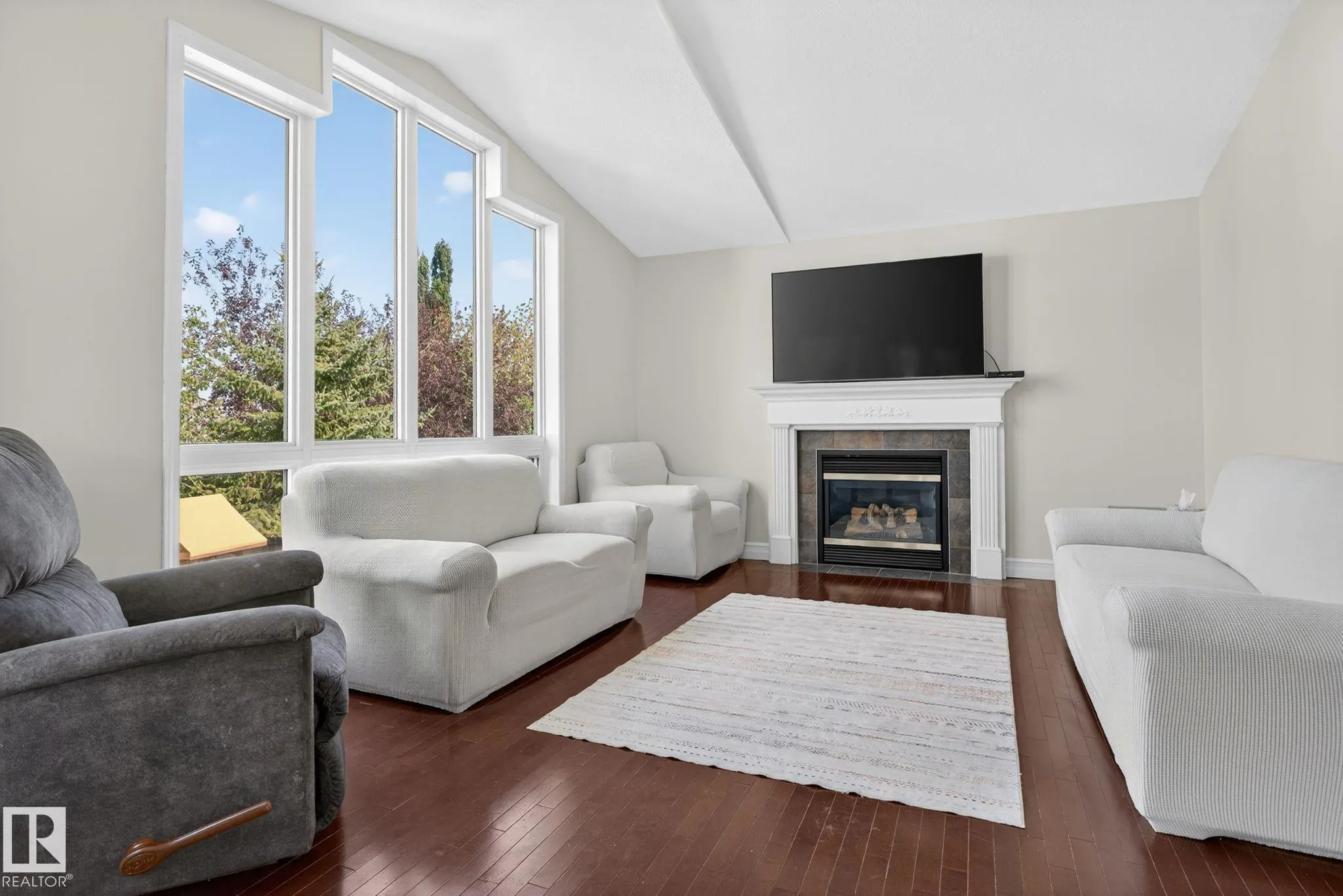 13 ORCHID Crescent
