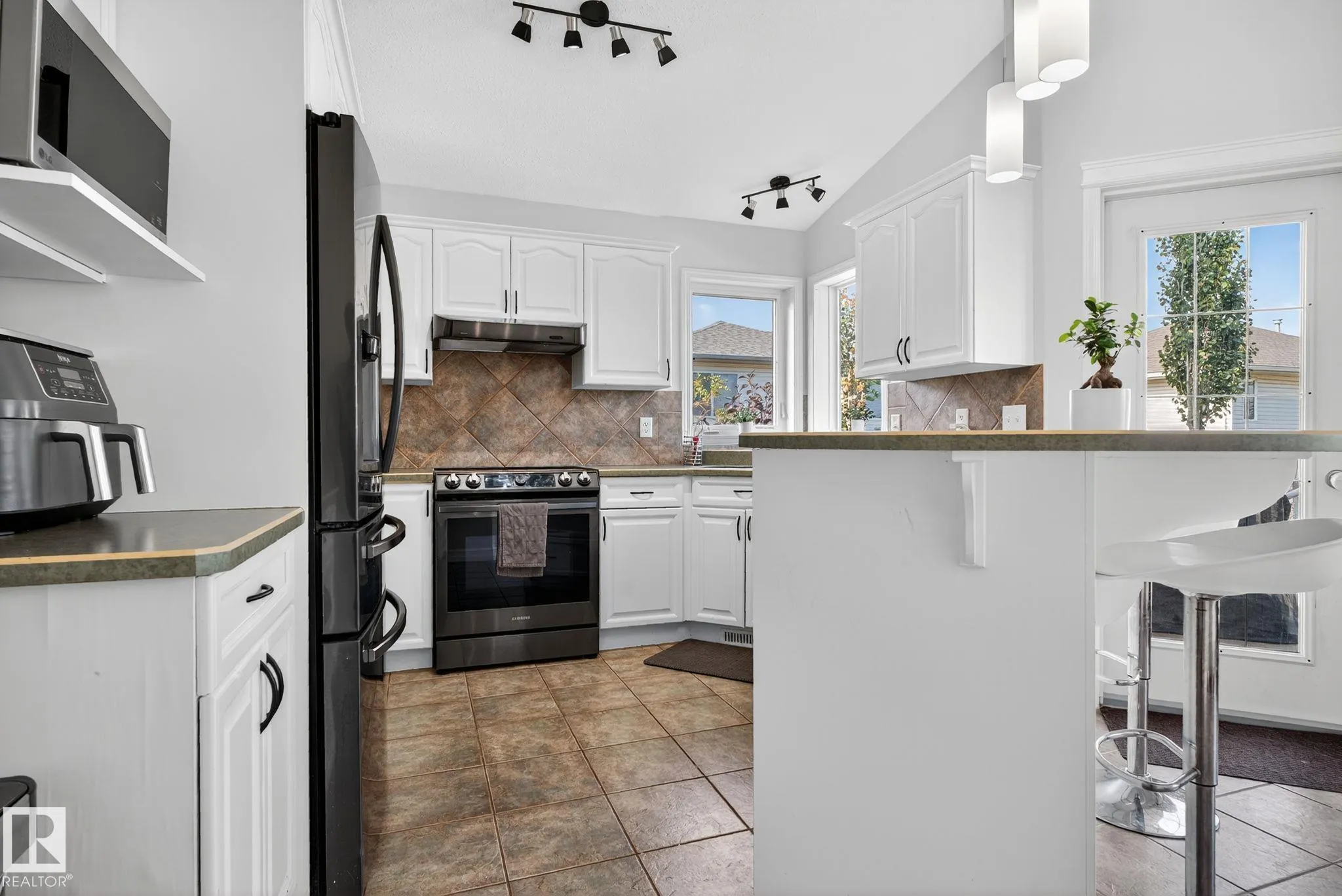 13 ORCHID Crescent