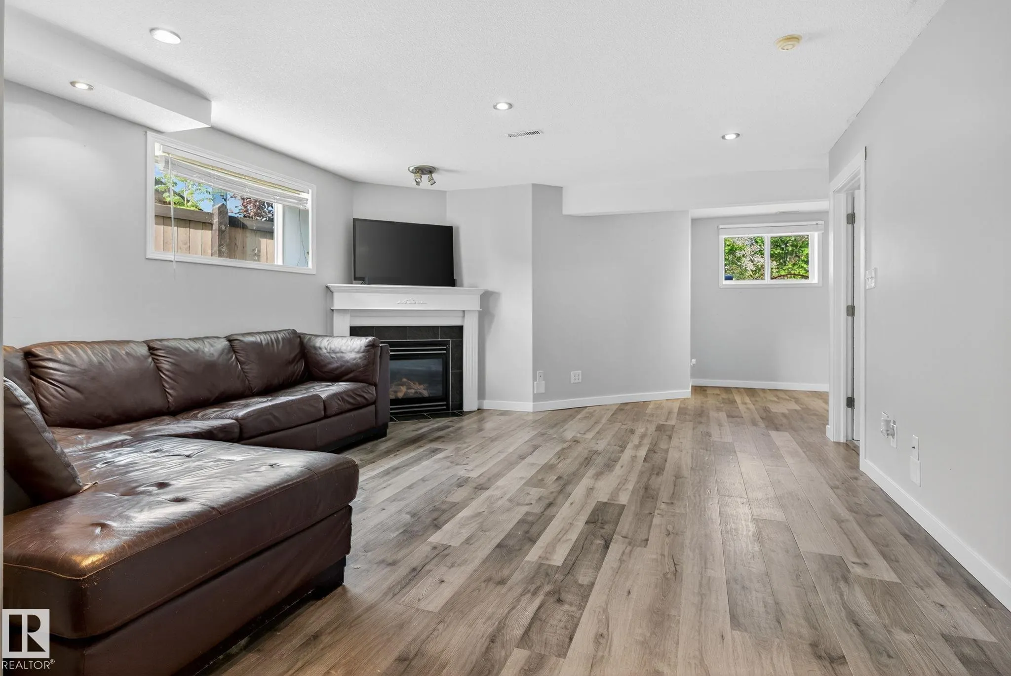 13 ORCHID Crescent