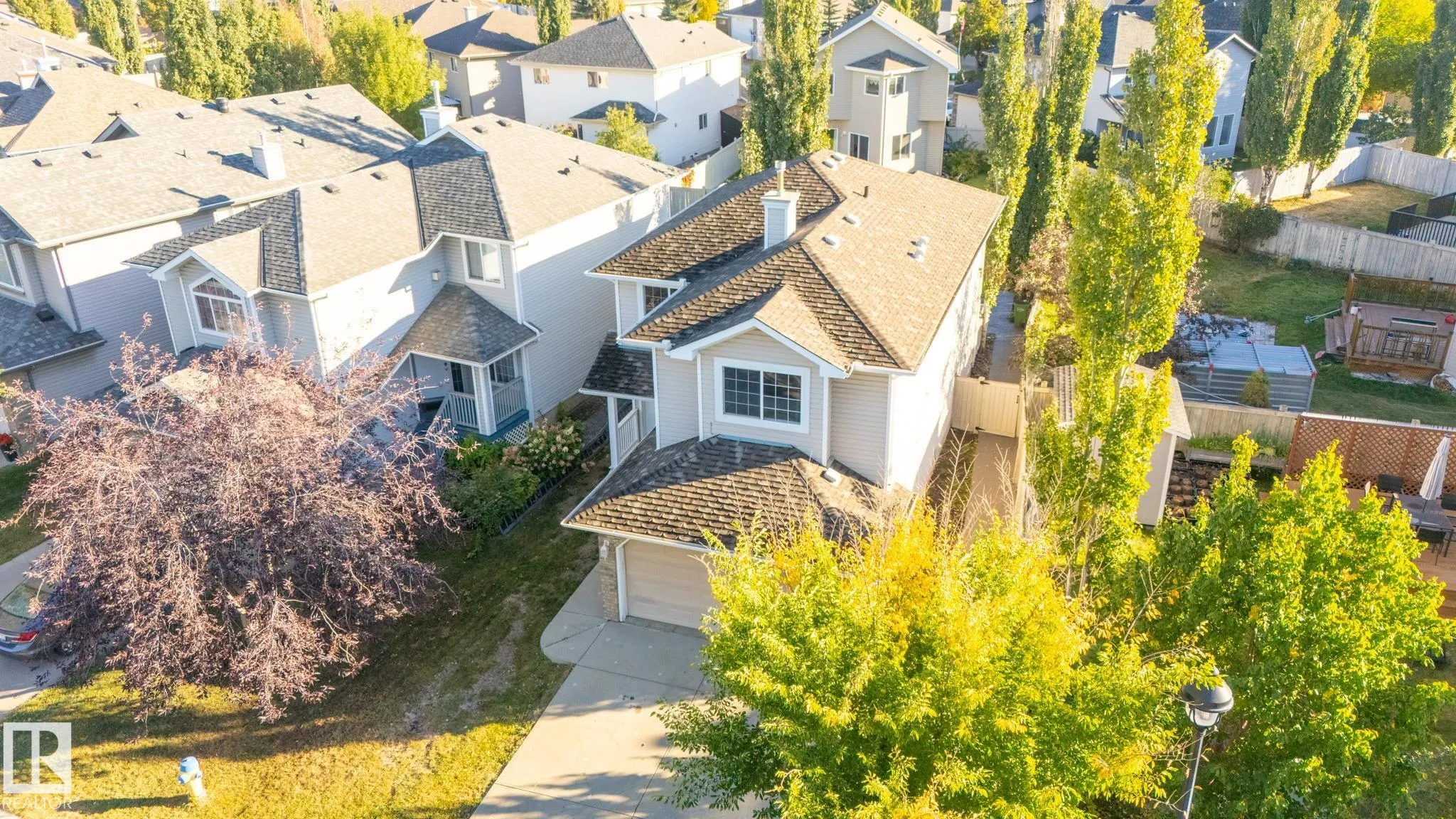 638 LEGER Way