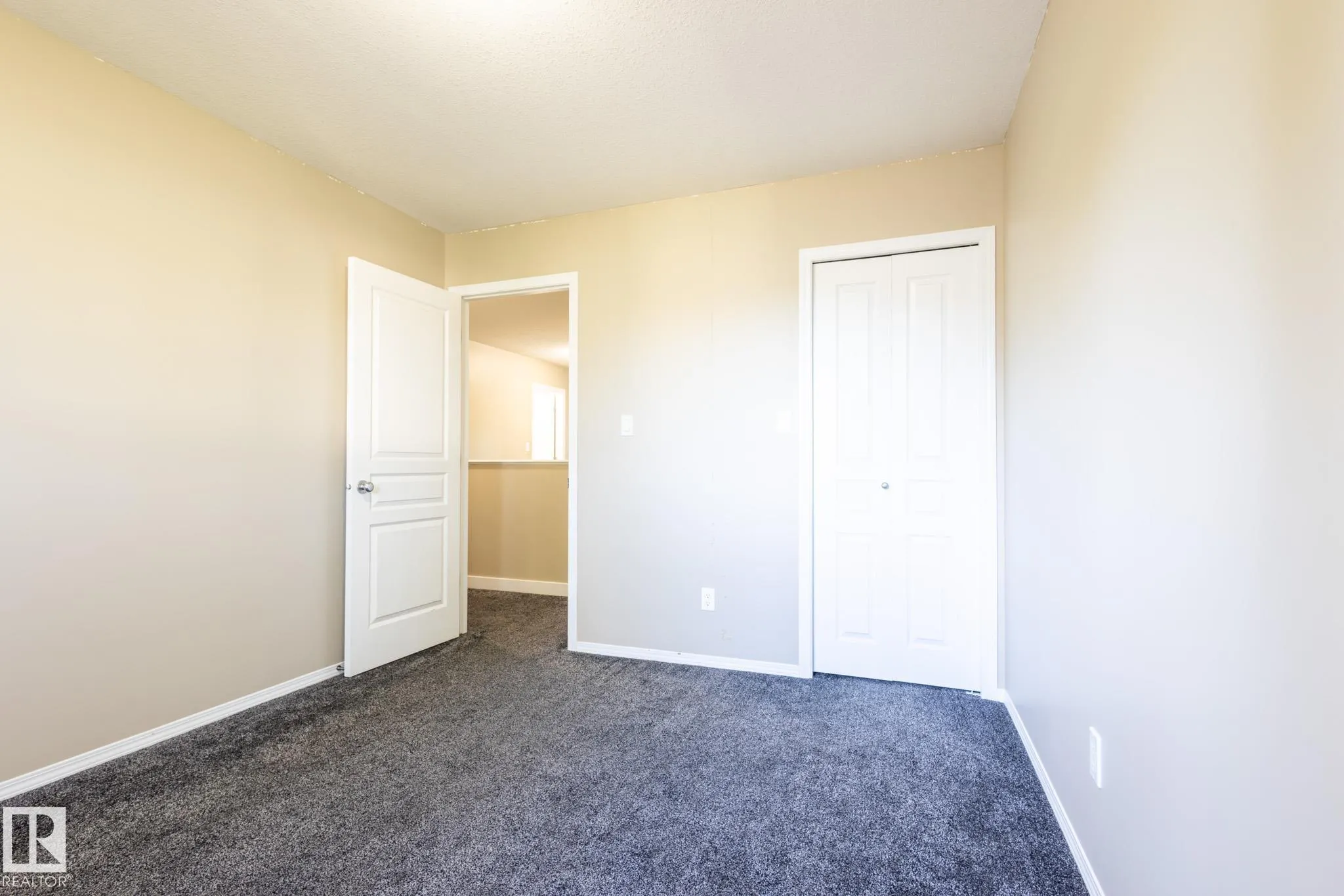 638 LEGER Way