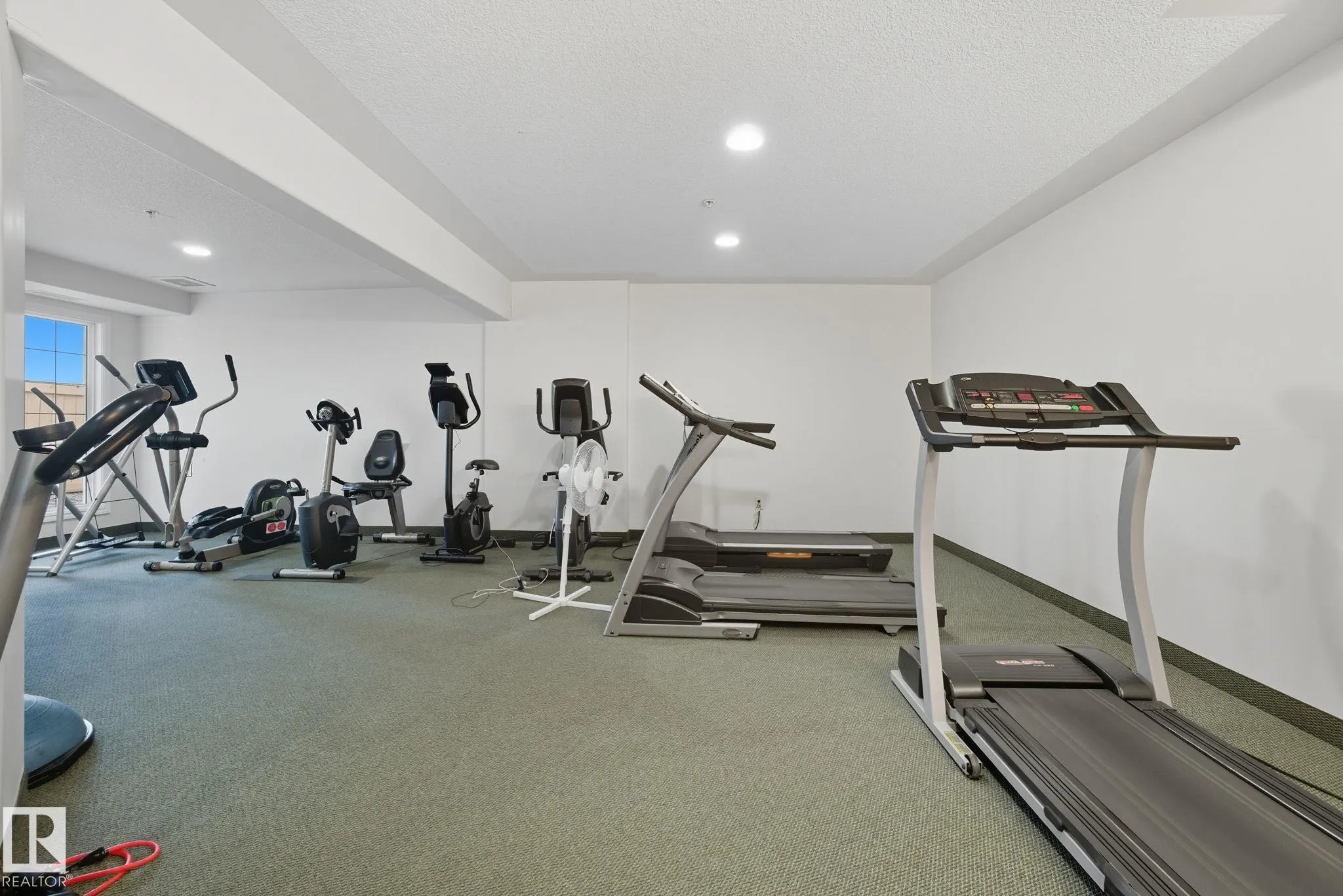 7801 GOLF COURSE Road