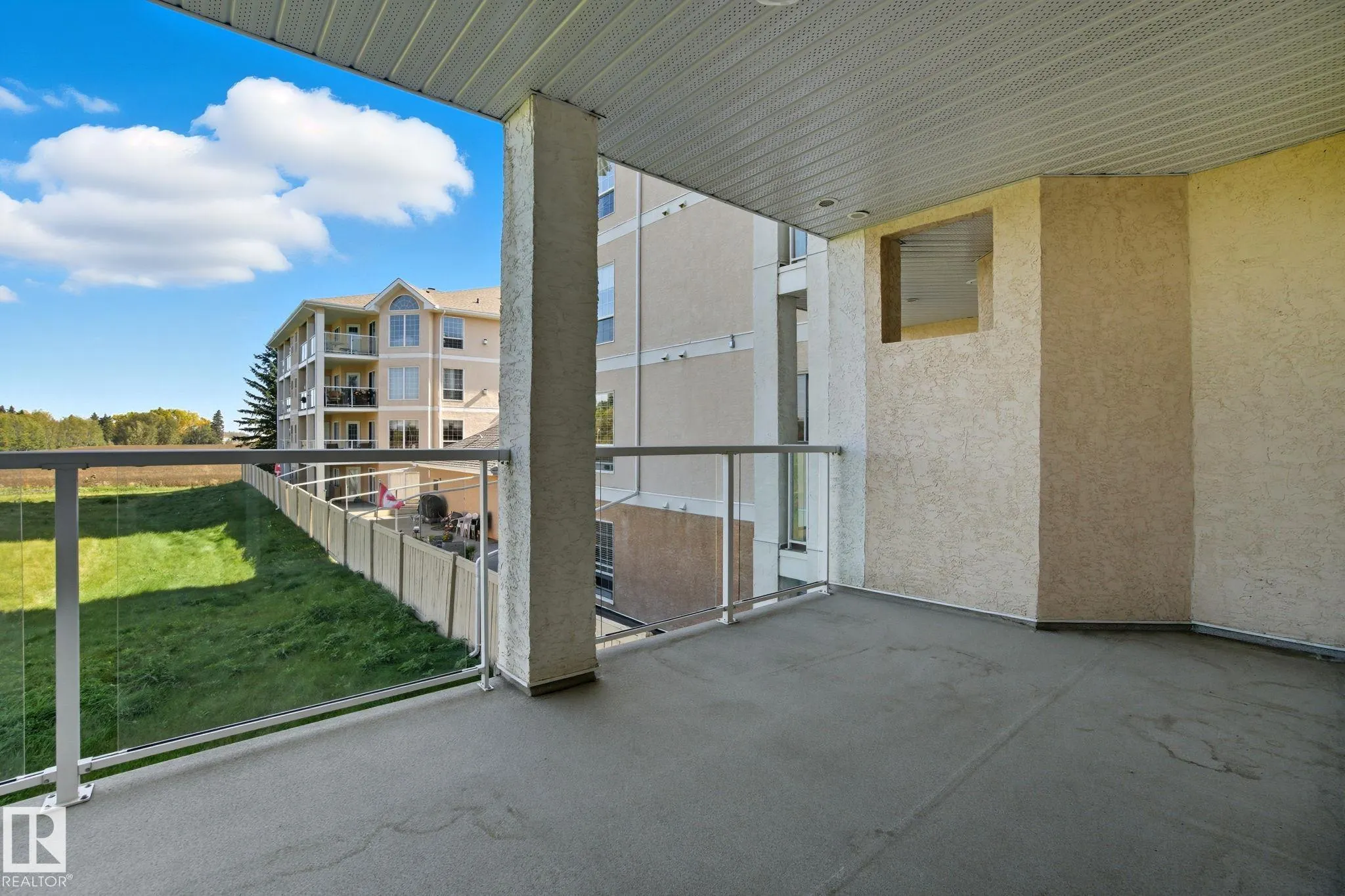 7801 GOLF COURSE Road