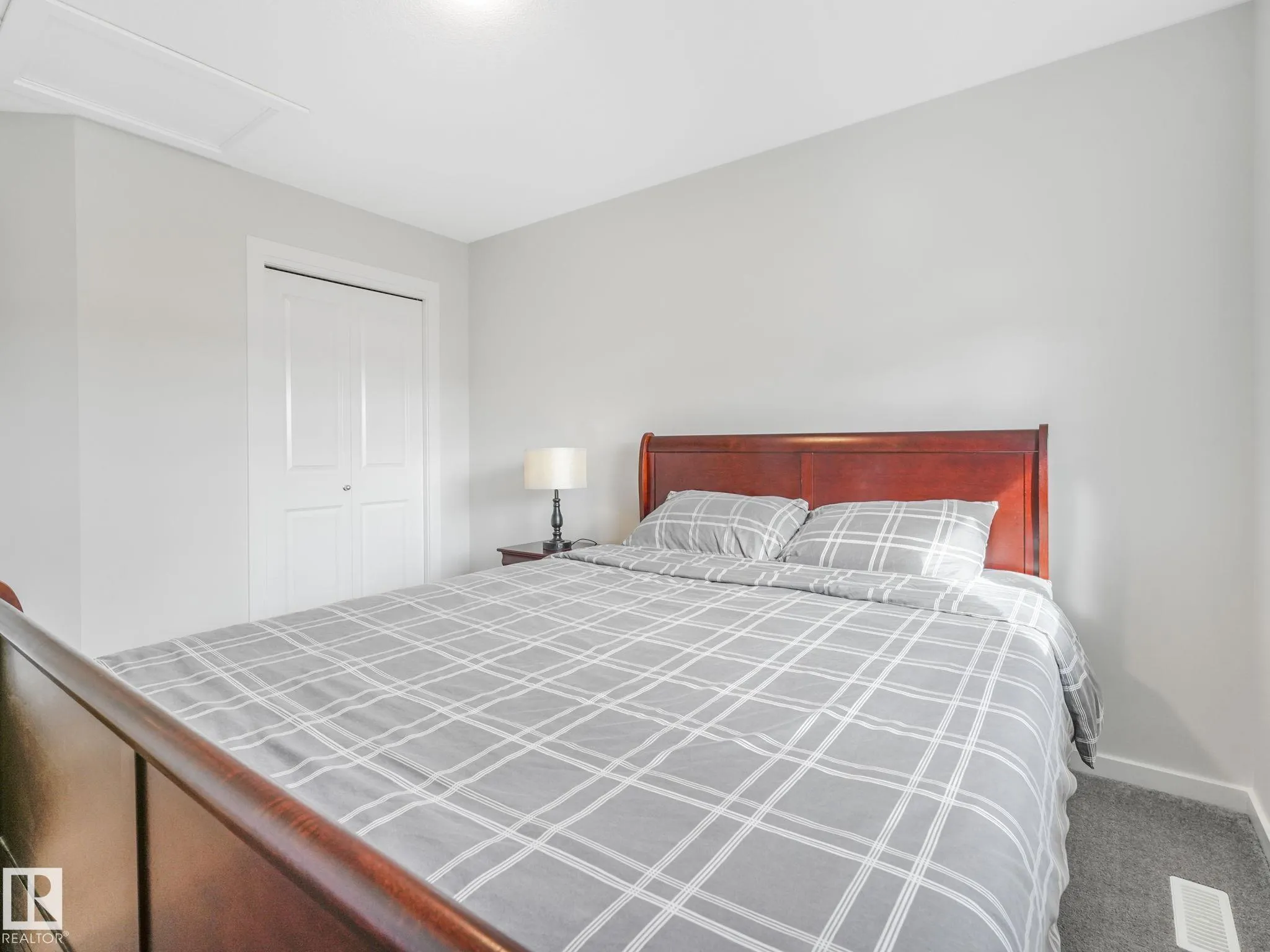 22671 81 Ave
