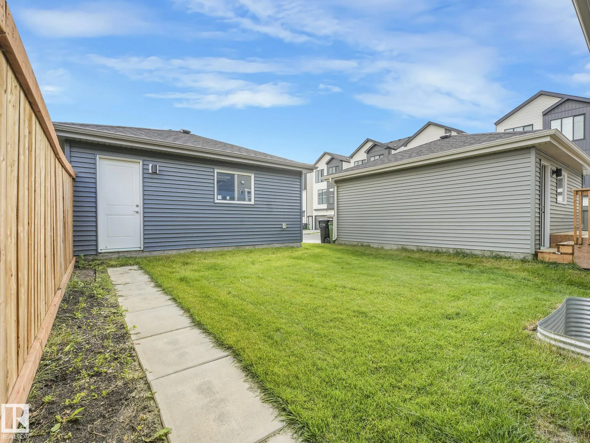 22671 81 Ave