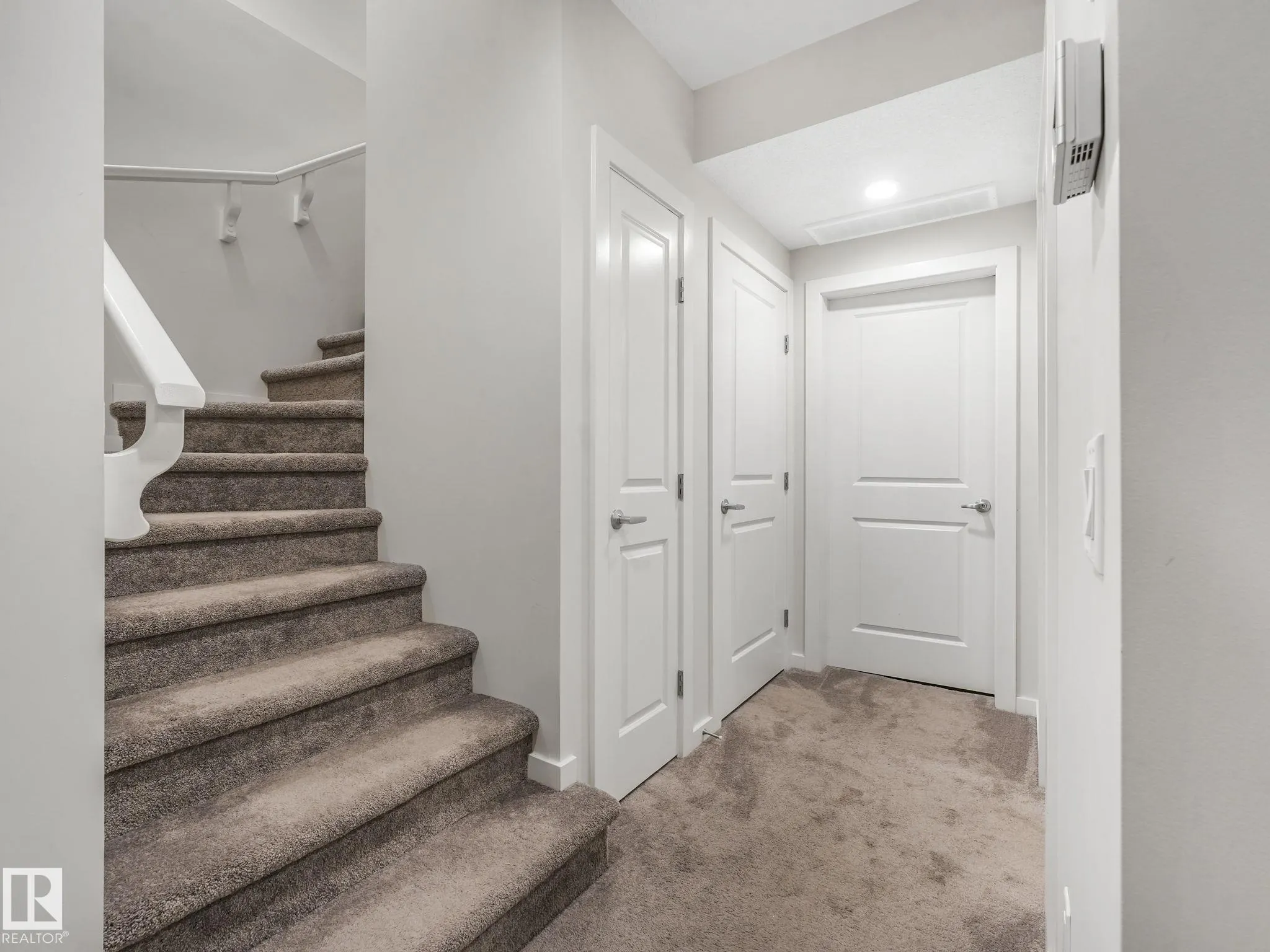 22671 81 Ave