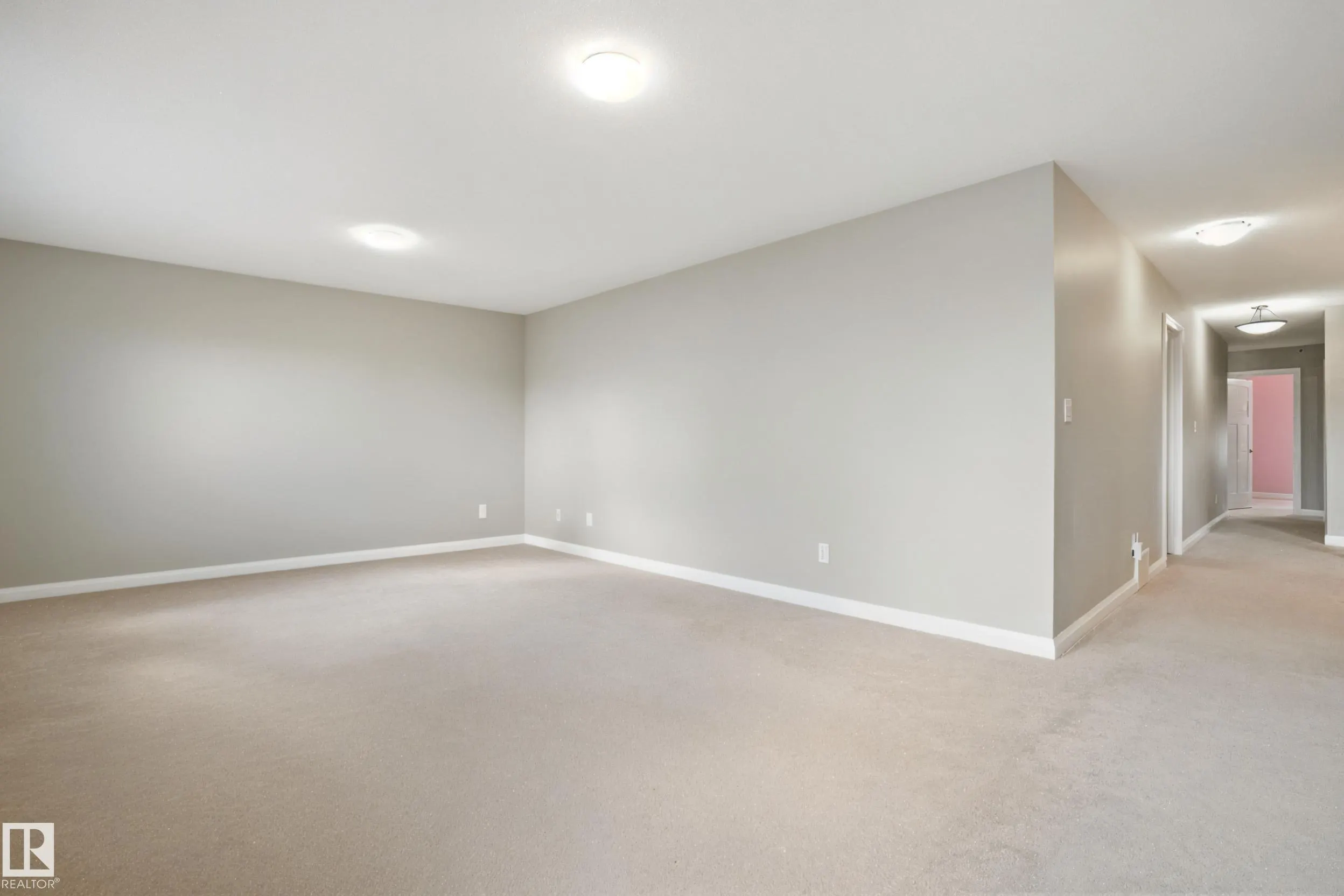 478 AINSLIE Crescent