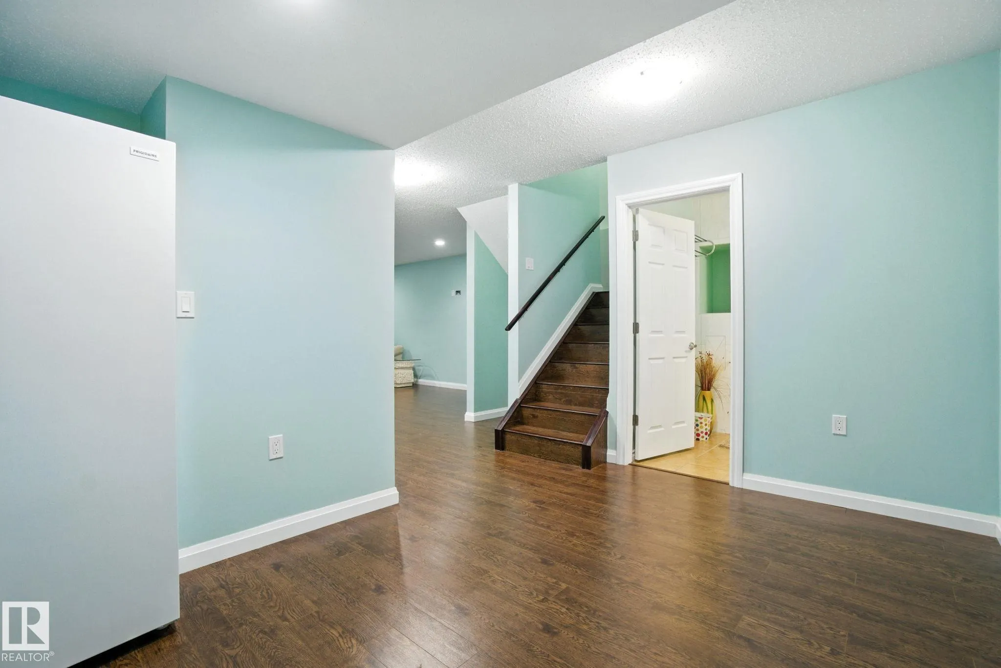 478 AINSLIE Crescent
