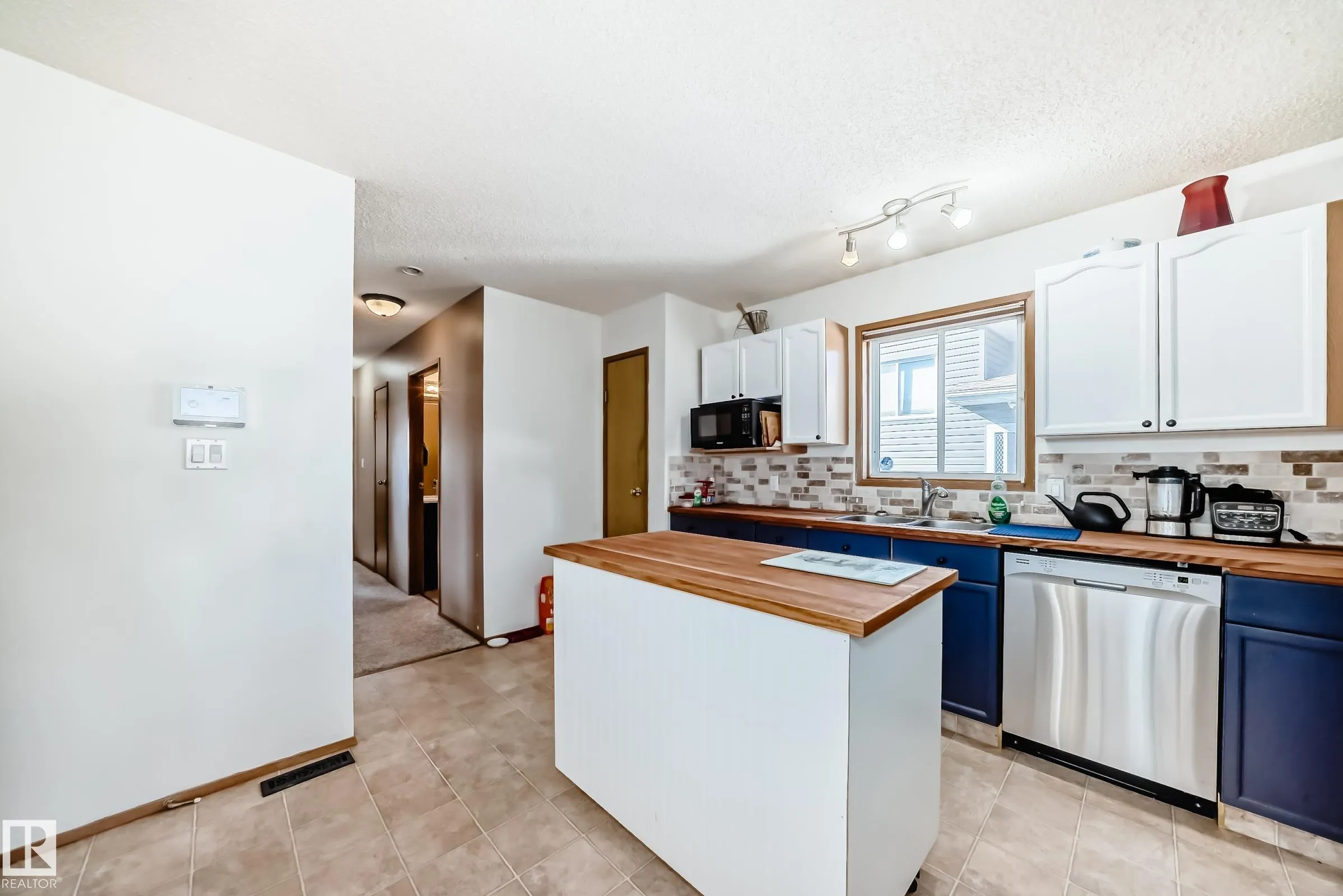 183 Diamond Drive