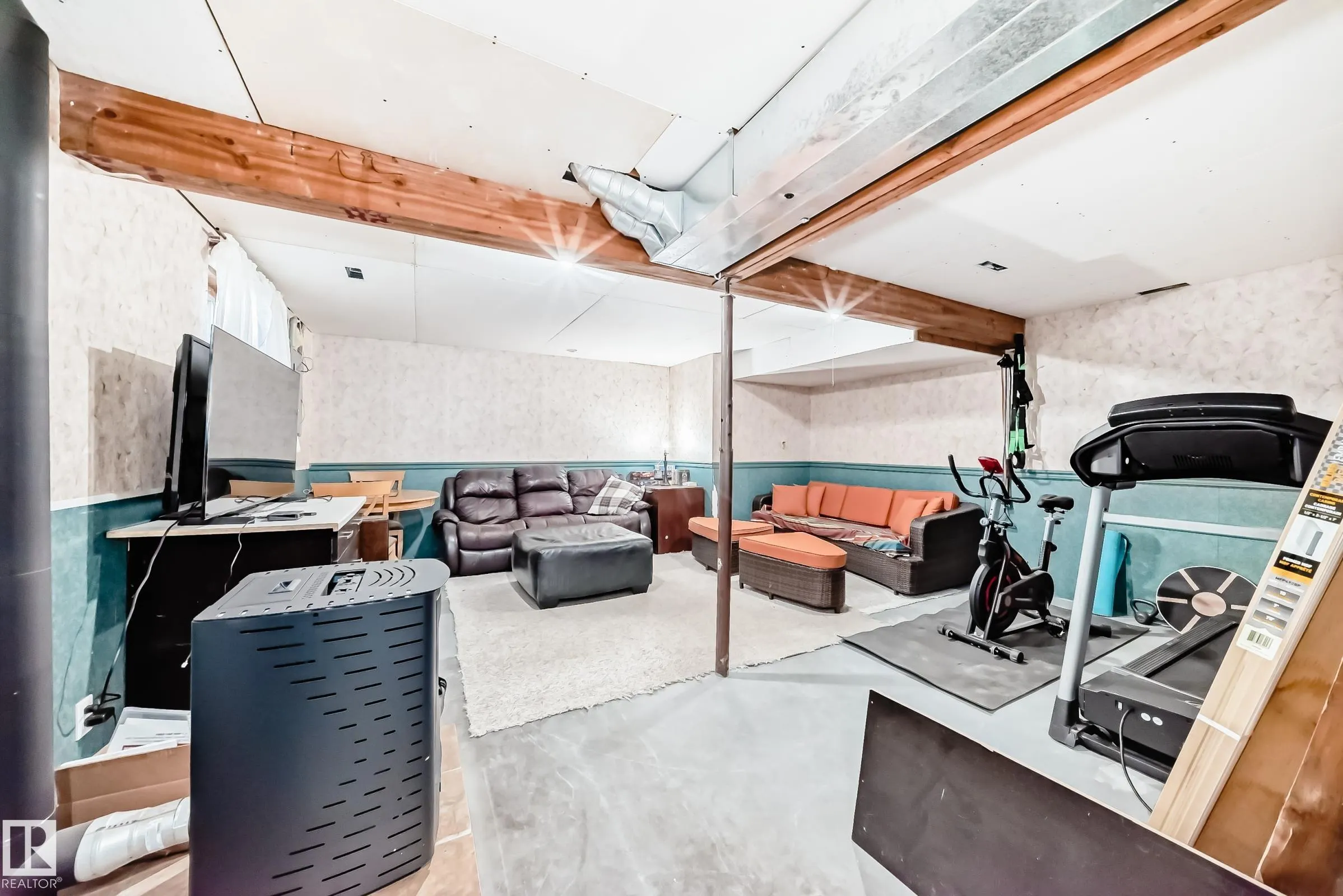 183 Diamond Drive