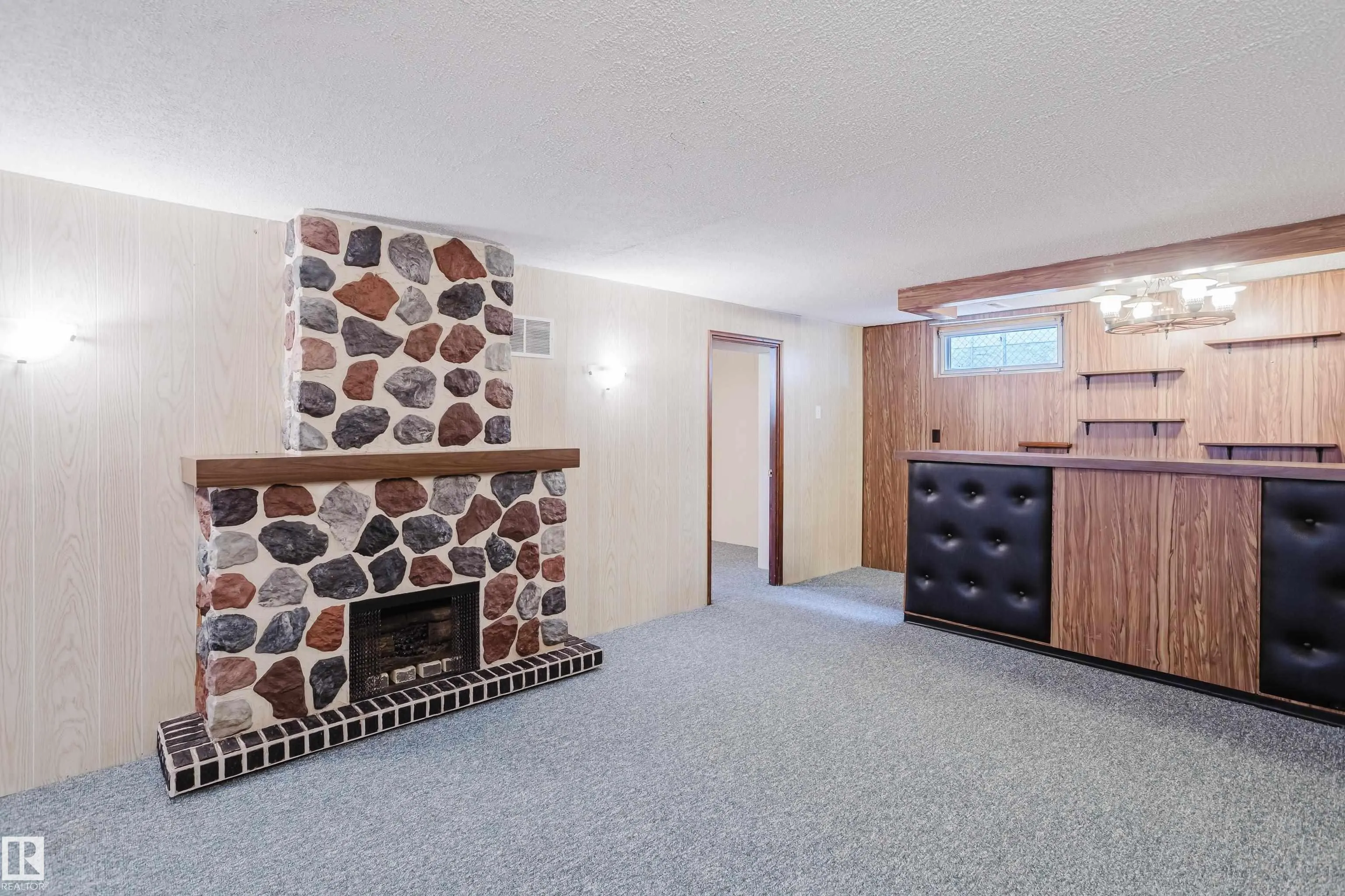 175 BROOKWOOD Drive