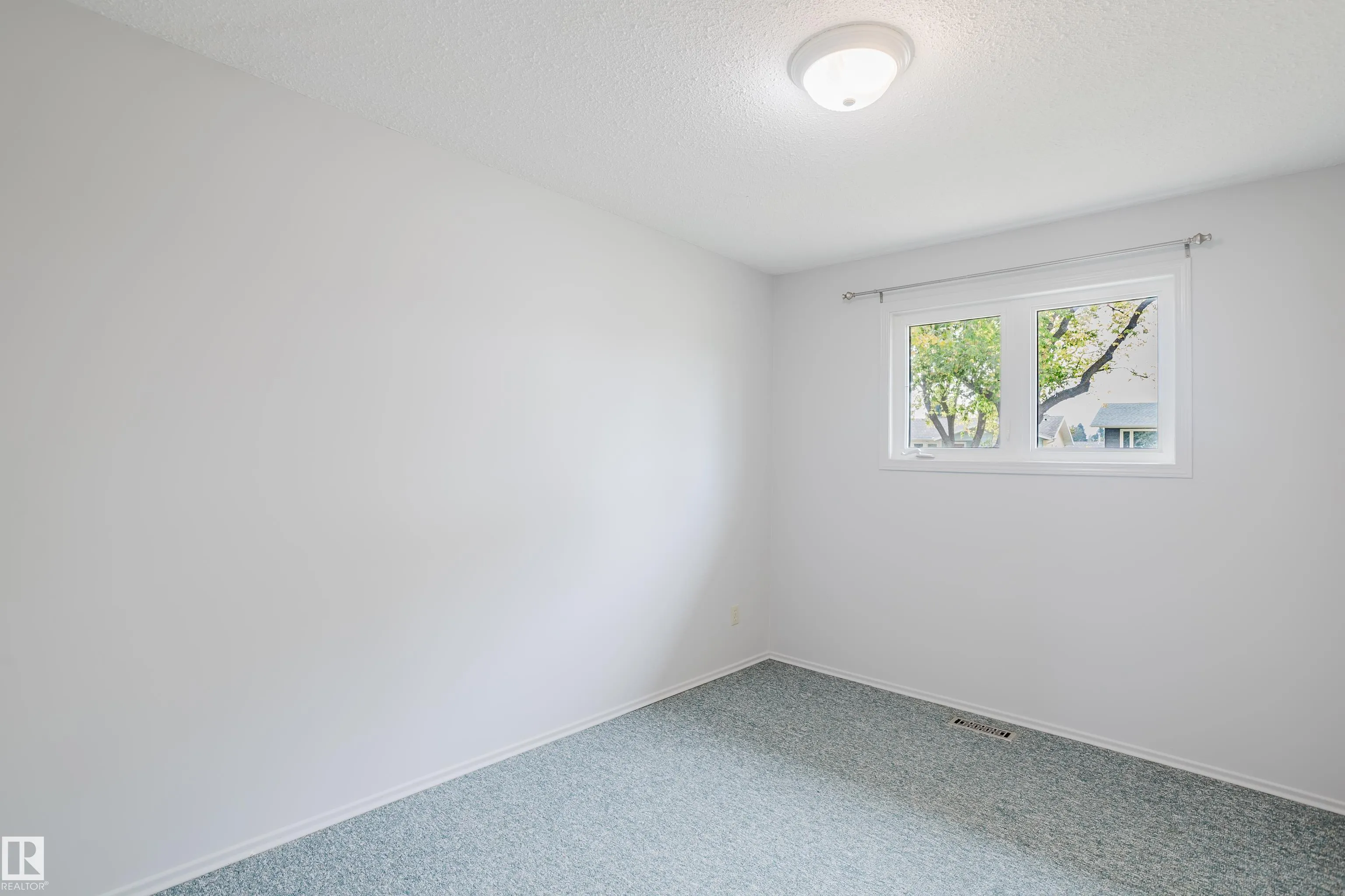 175 BROOKWOOD Drive