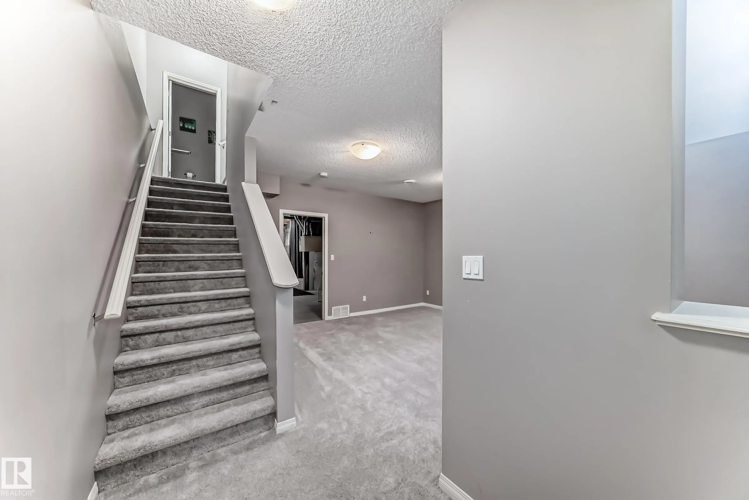 3116 ARTHURS Crescent